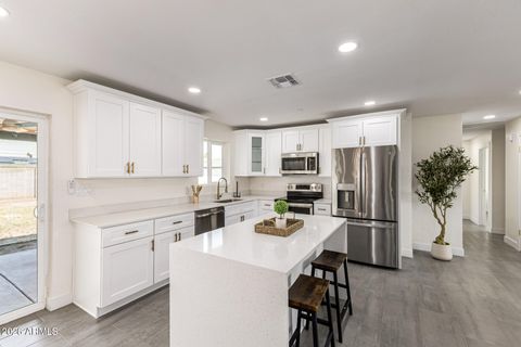 Photo of 2122 W Dahlia Drive, Phoenix, AZ 85029 (MLS # 7006041)