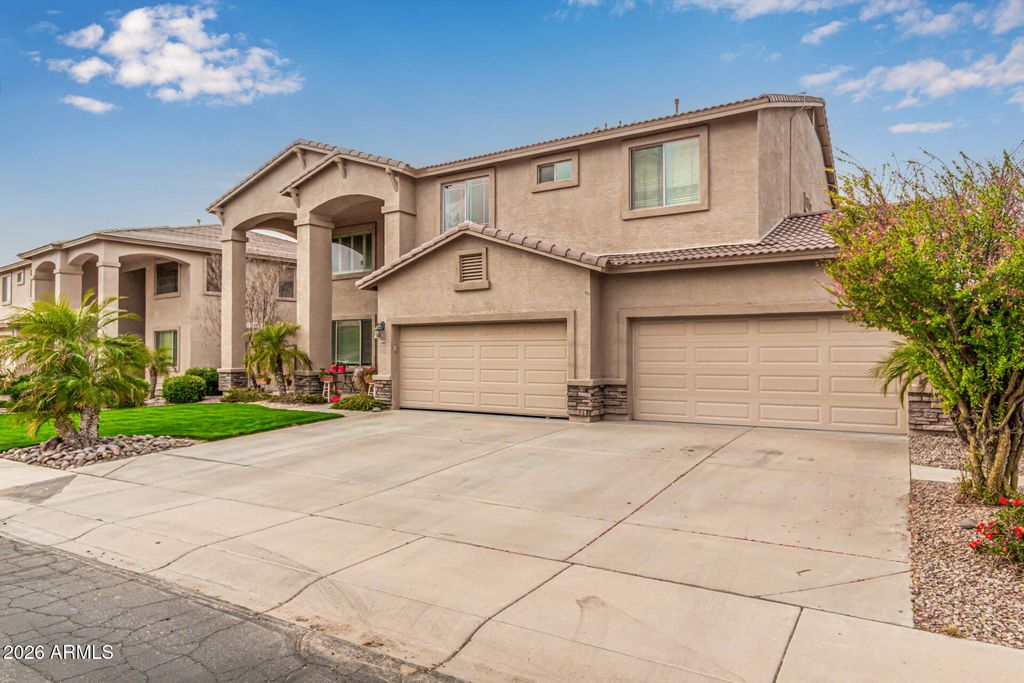 Photo of 43402 W Desert Fairways Drive, Maricopa, AZ 85138 (MLS # 6980764)