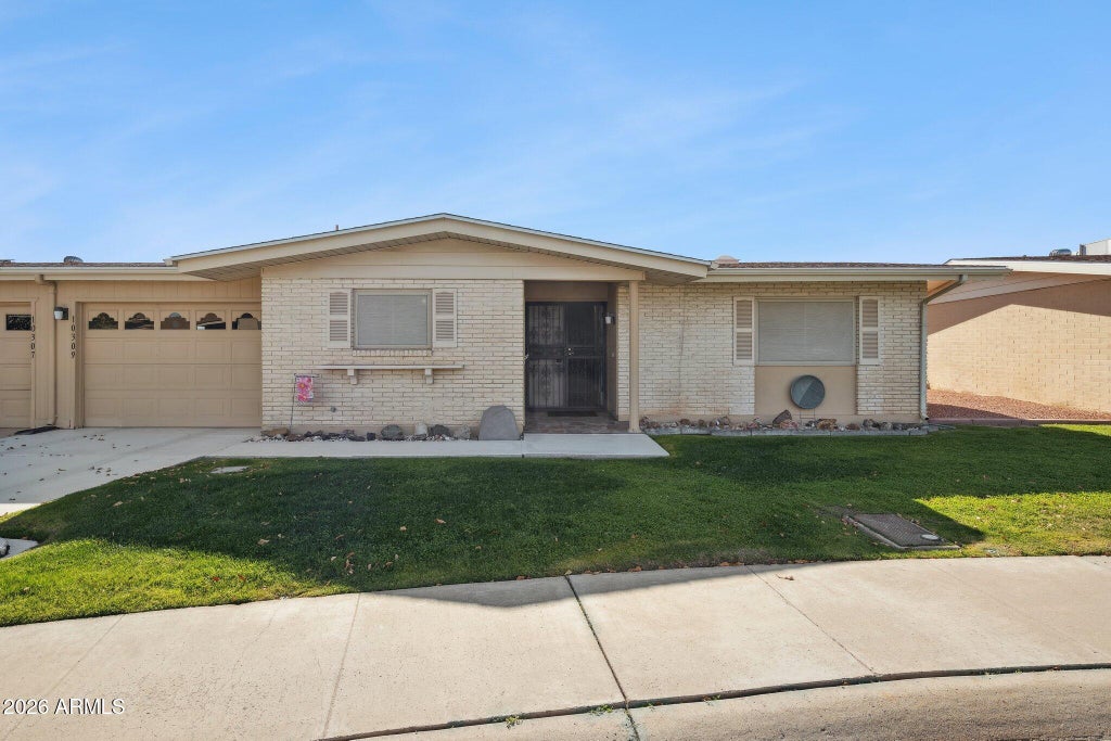 Photo of 10309 W Corte Del Sol Este, Sun City, AZ 85351 (MLS # 7089246)