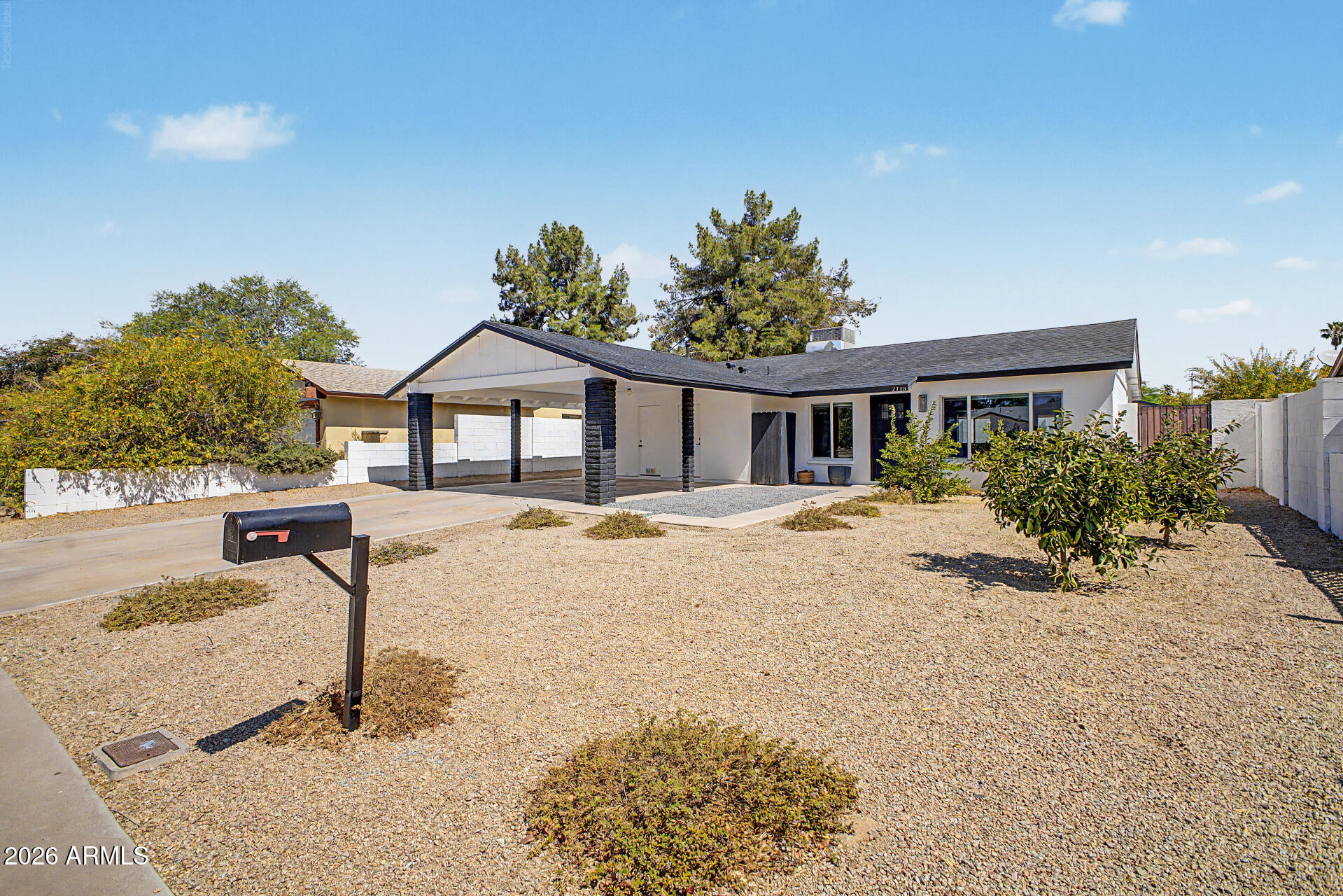 2738 E WINDROSE Drive