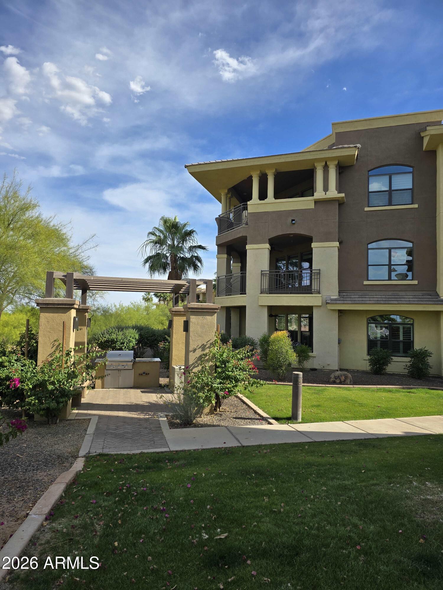 7601 E INDIAN BEND Road 2051