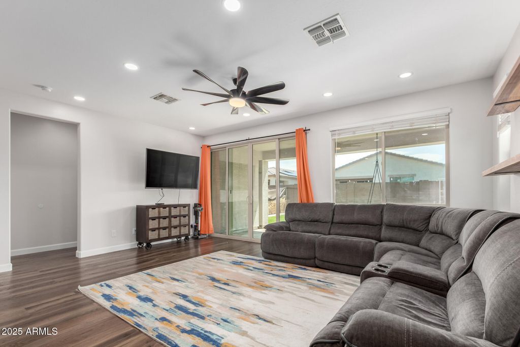 Photo of 801 W Racine Drive W, Casa Grande, AZ 85122 (MLS # 6913682)