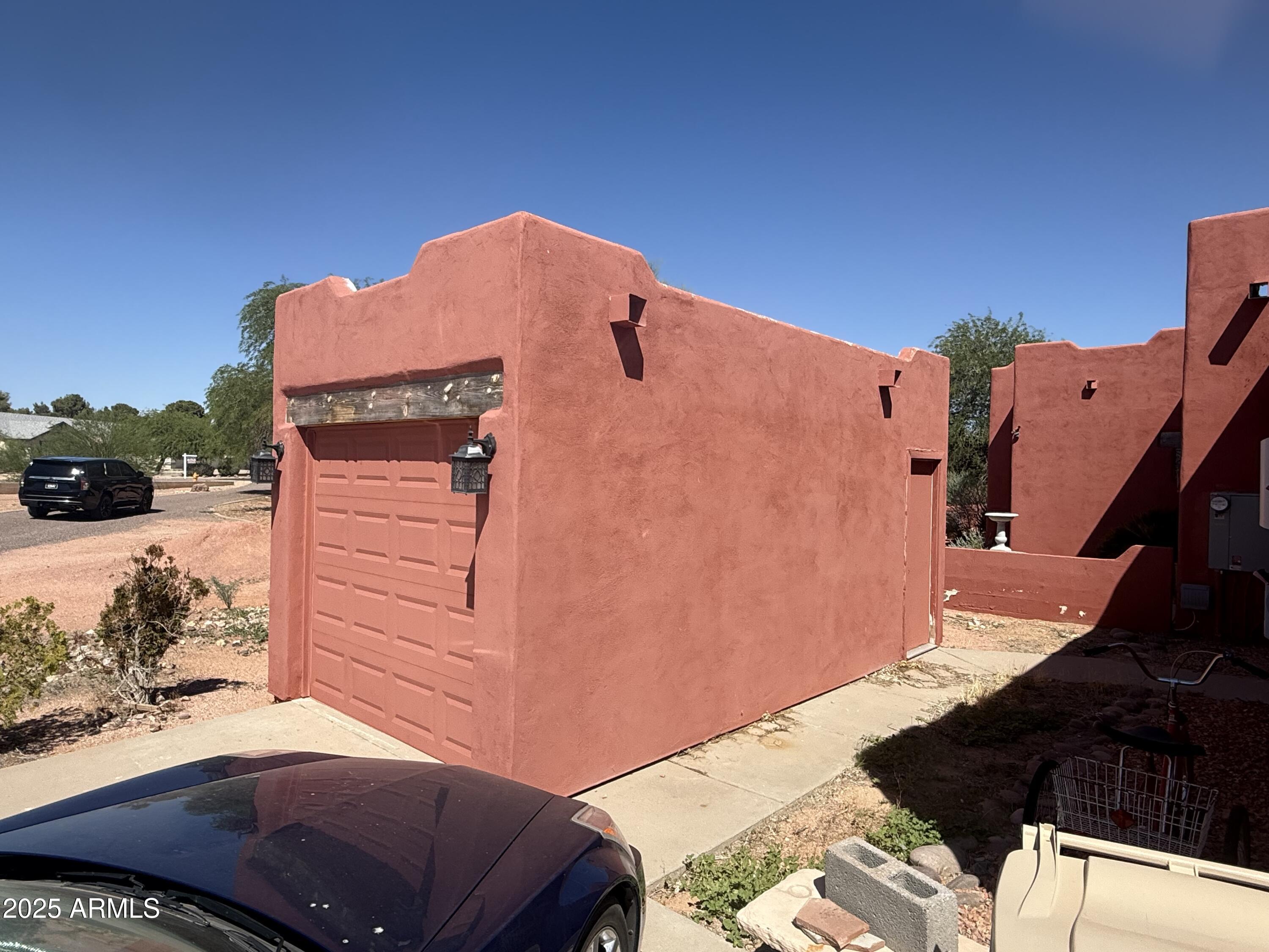 25449 W PUEBLO Avenue