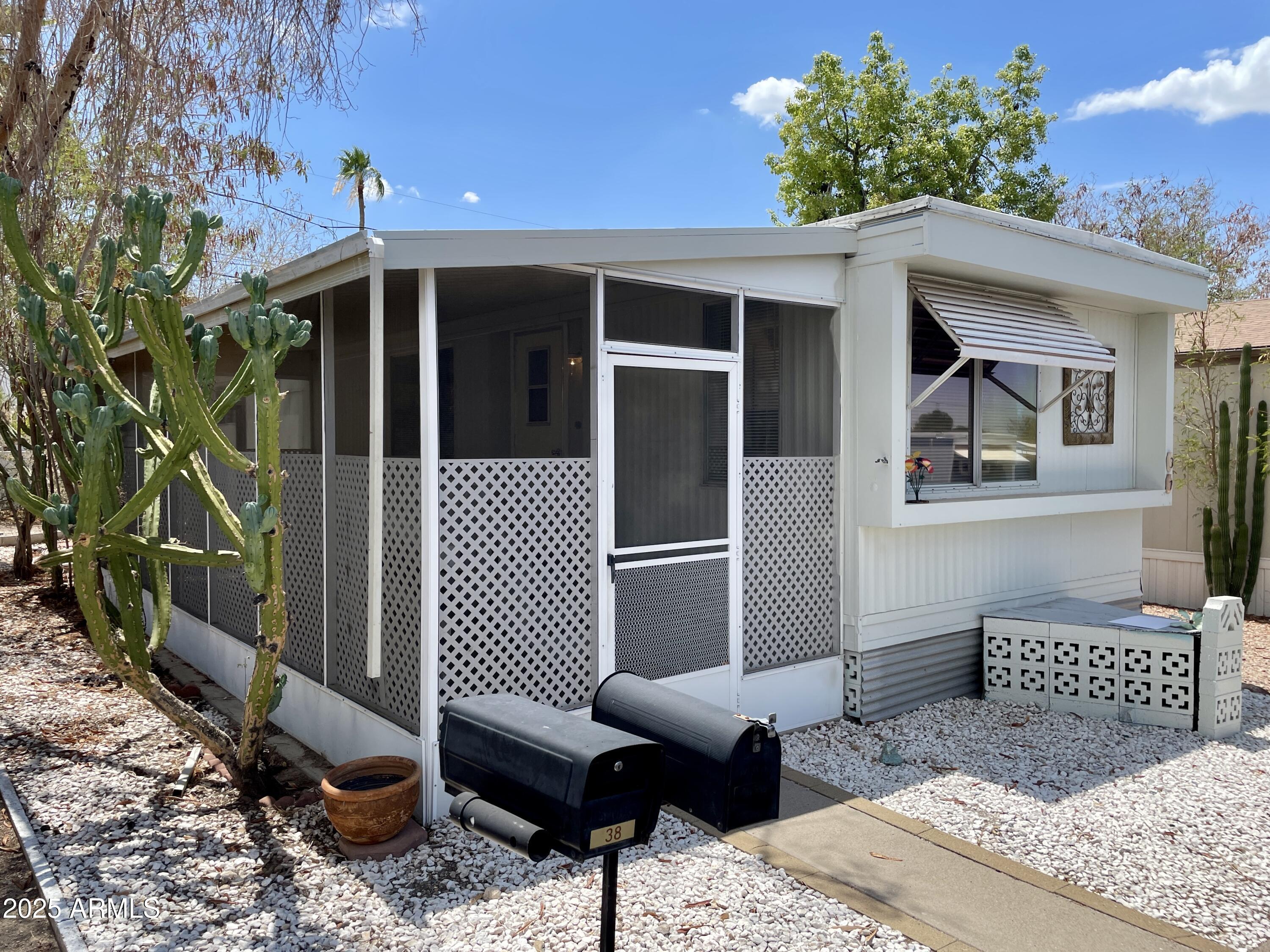 10401 N Cave Creek Road 37