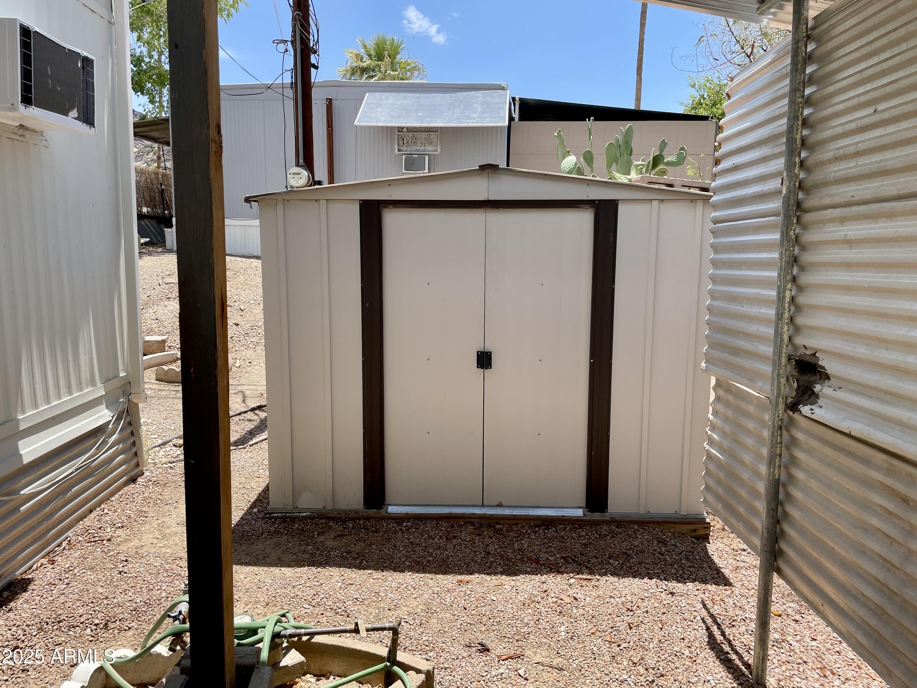 10401 N Cave Creek Road 37