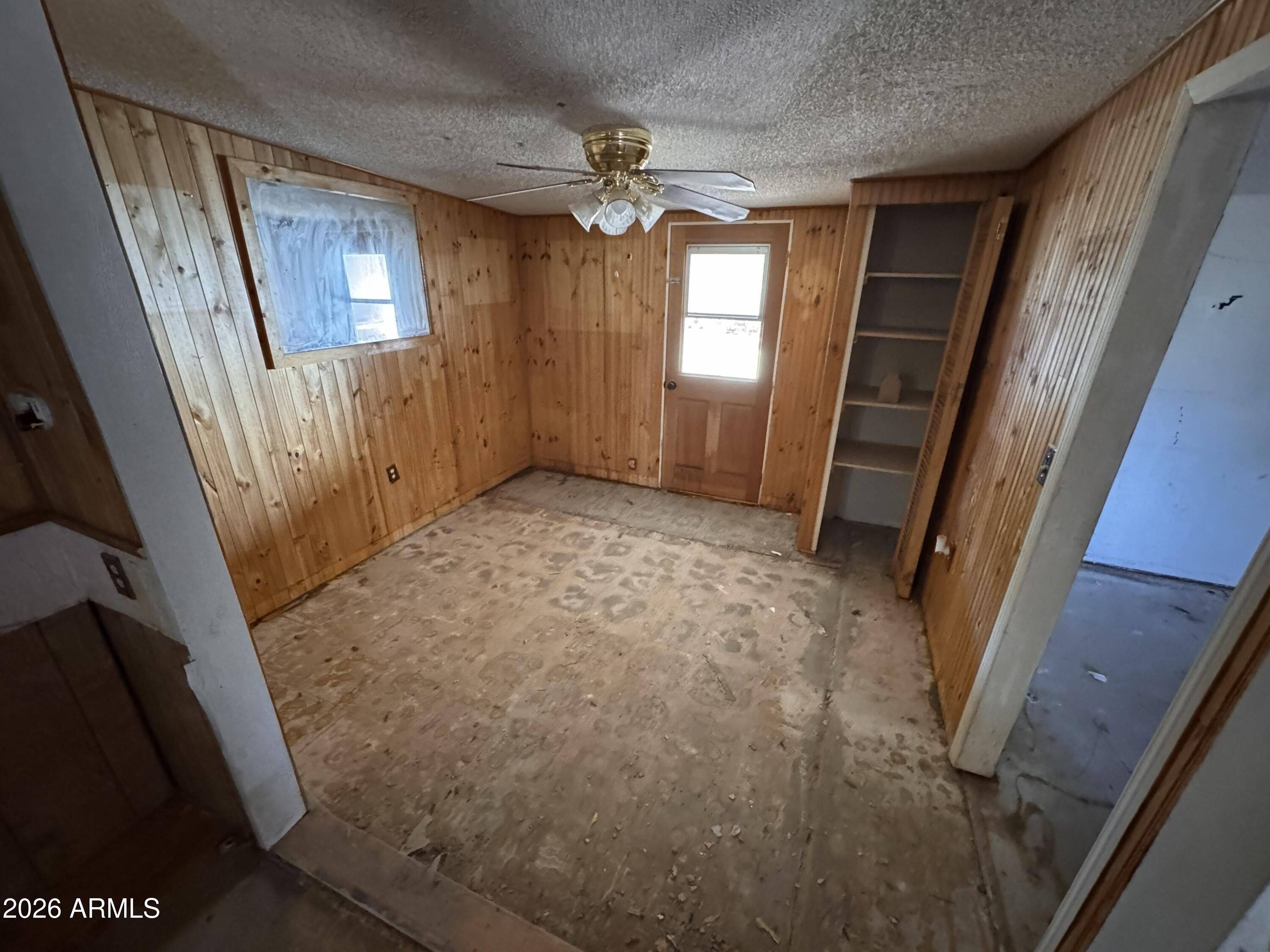 1903 W WINDSONG Street