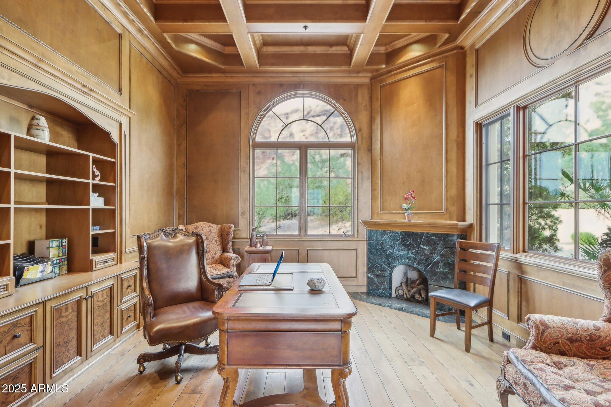 Phoenix, Arizona 85018, United States, 4 Bedrooms Bedrooms, ,6 BathroomsBathrooms,Residential,Active,201325