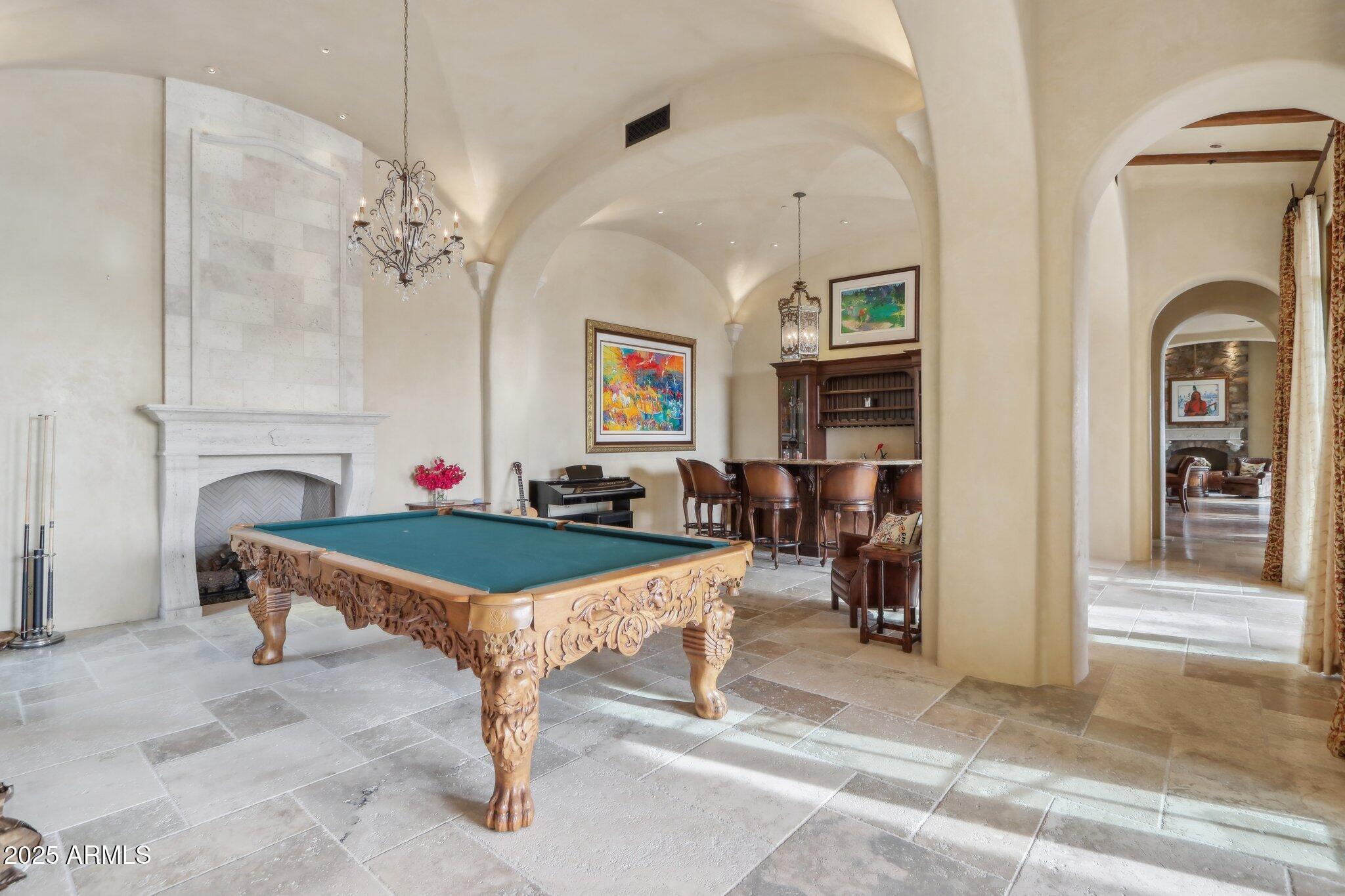 Phoenix, Arizona 85018, United States, 4 Bedrooms Bedrooms, ,6 BathroomsBathrooms,Residential,Active,201325