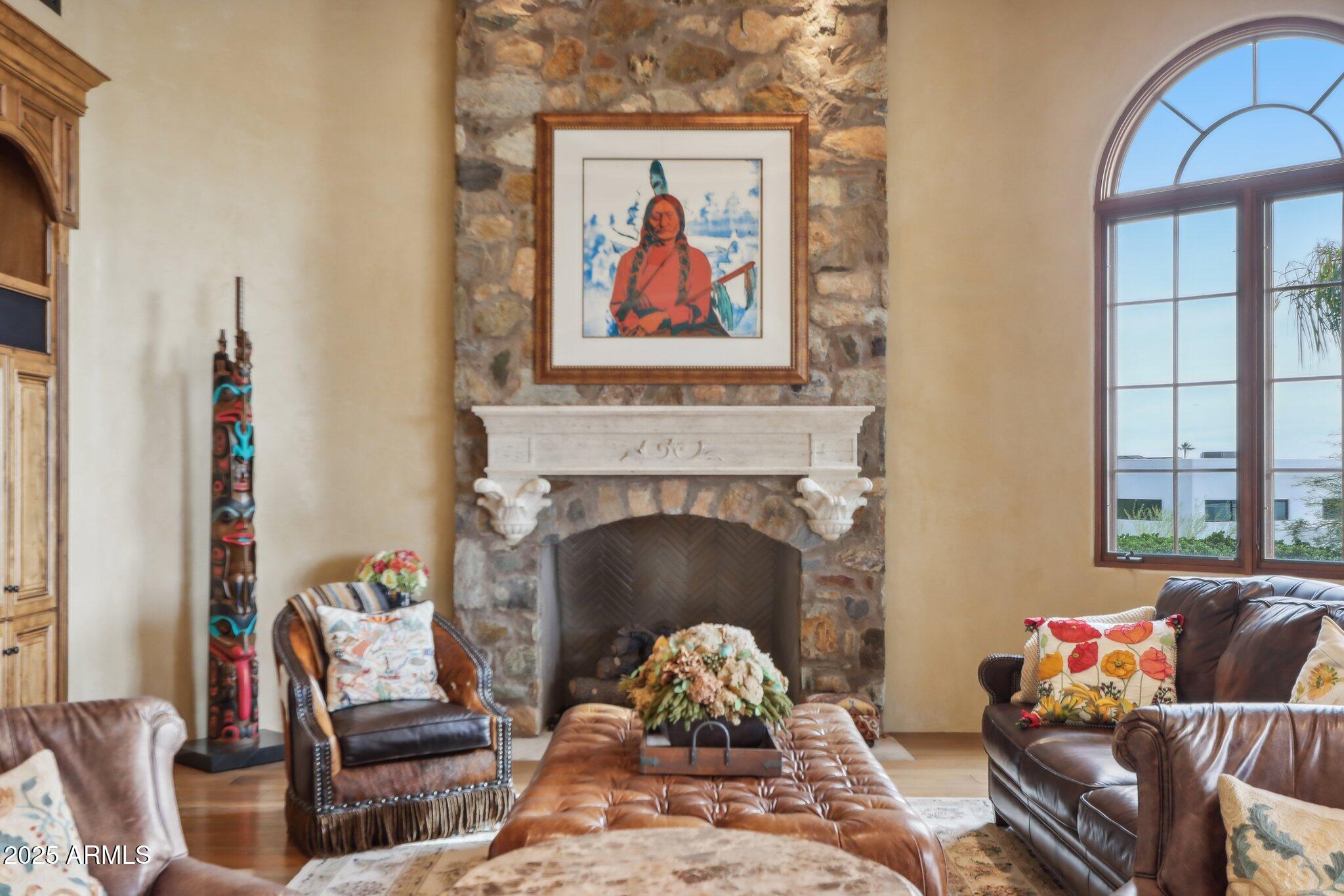 Phoenix, Arizona 85018, United States, 4 Bedrooms Bedrooms, ,6 BathroomsBathrooms,Residential,Active,201325