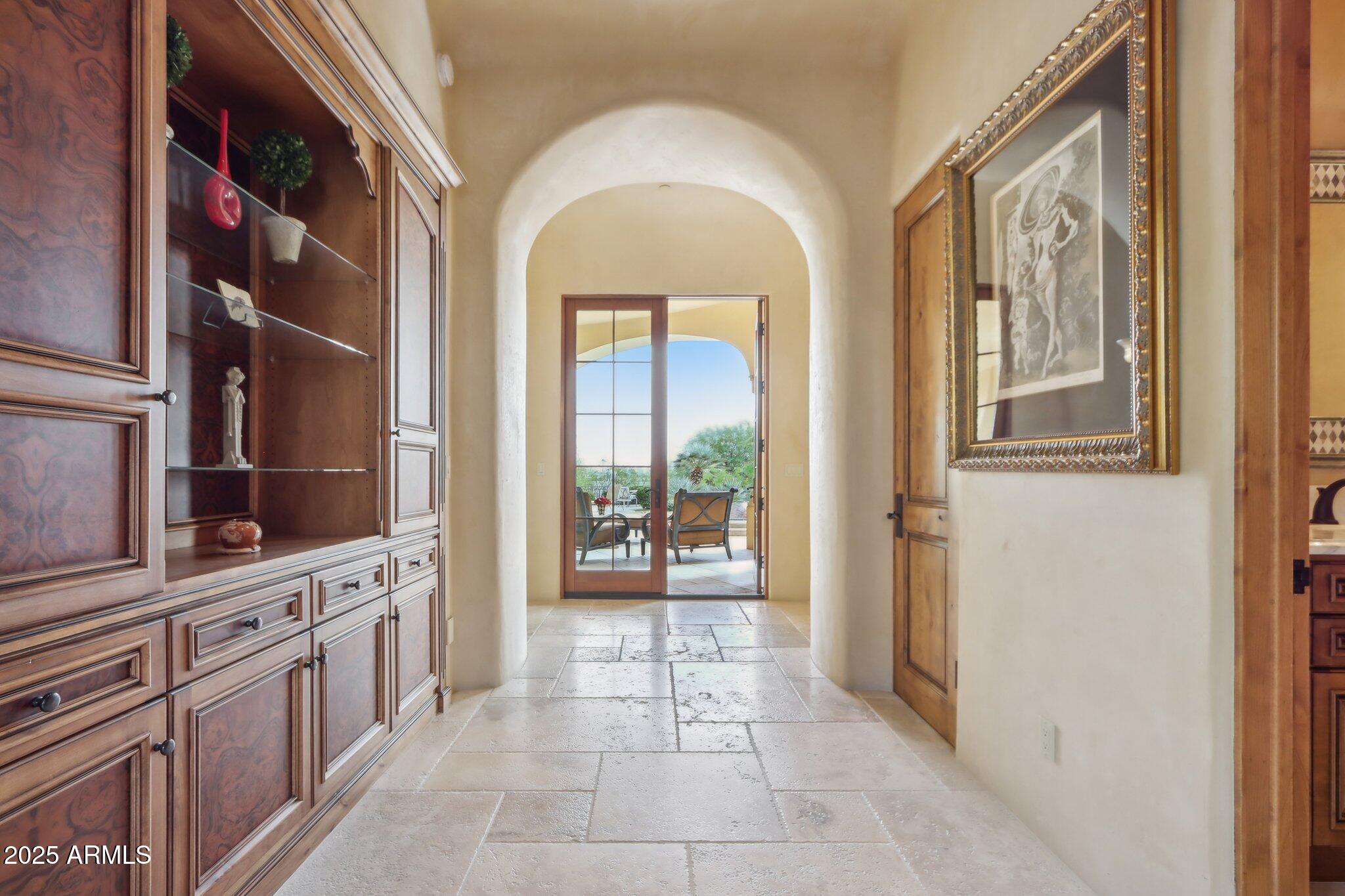 Phoenix, Arizona 85018, United States, 4 Bedrooms Bedrooms, ,6 BathroomsBathrooms,Residential,Active,201325