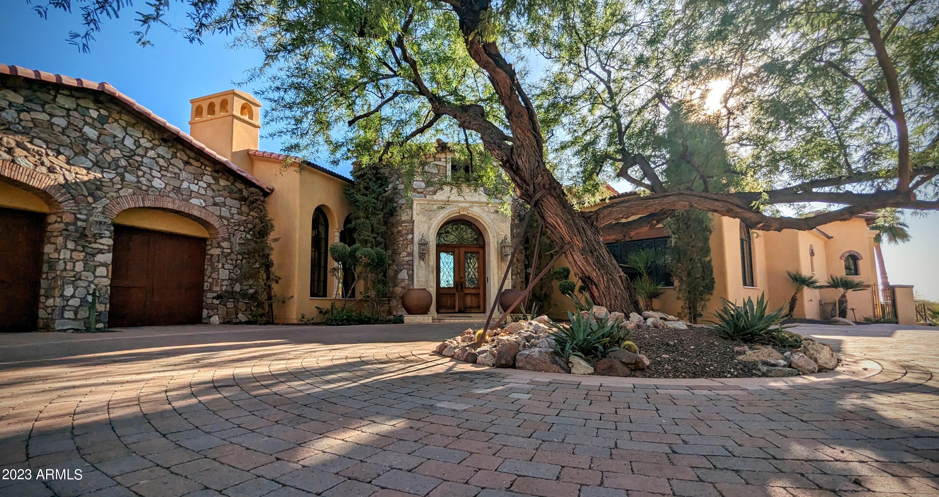 Phoenix, Arizona 85018, United States, 4 Bedrooms Bedrooms, ,6 BathroomsBathrooms,Residential,Active,201325