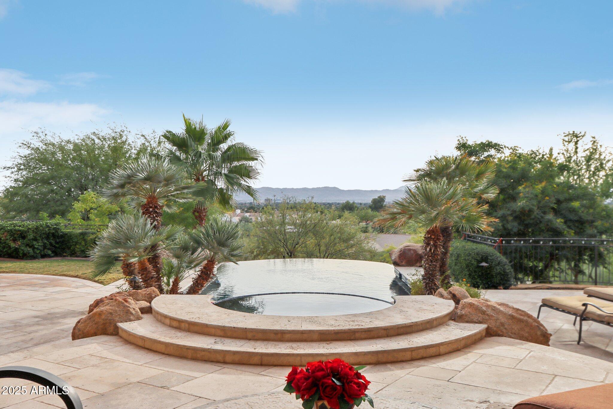 Phoenix, Arizona 85018, United States, 4 Bedrooms Bedrooms, ,6 BathroomsBathrooms,Residential,Active,201325