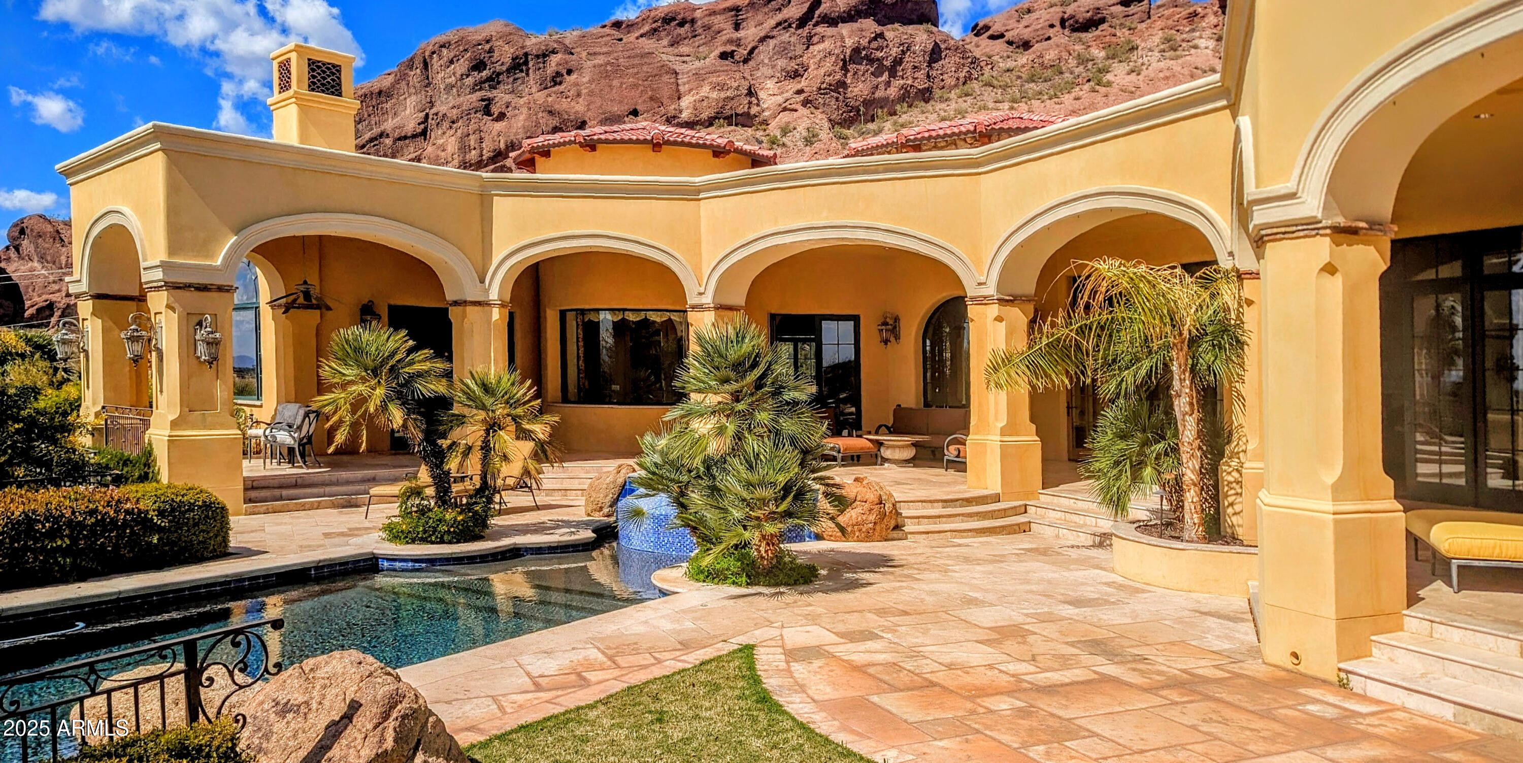 4836 E White Gates Drive