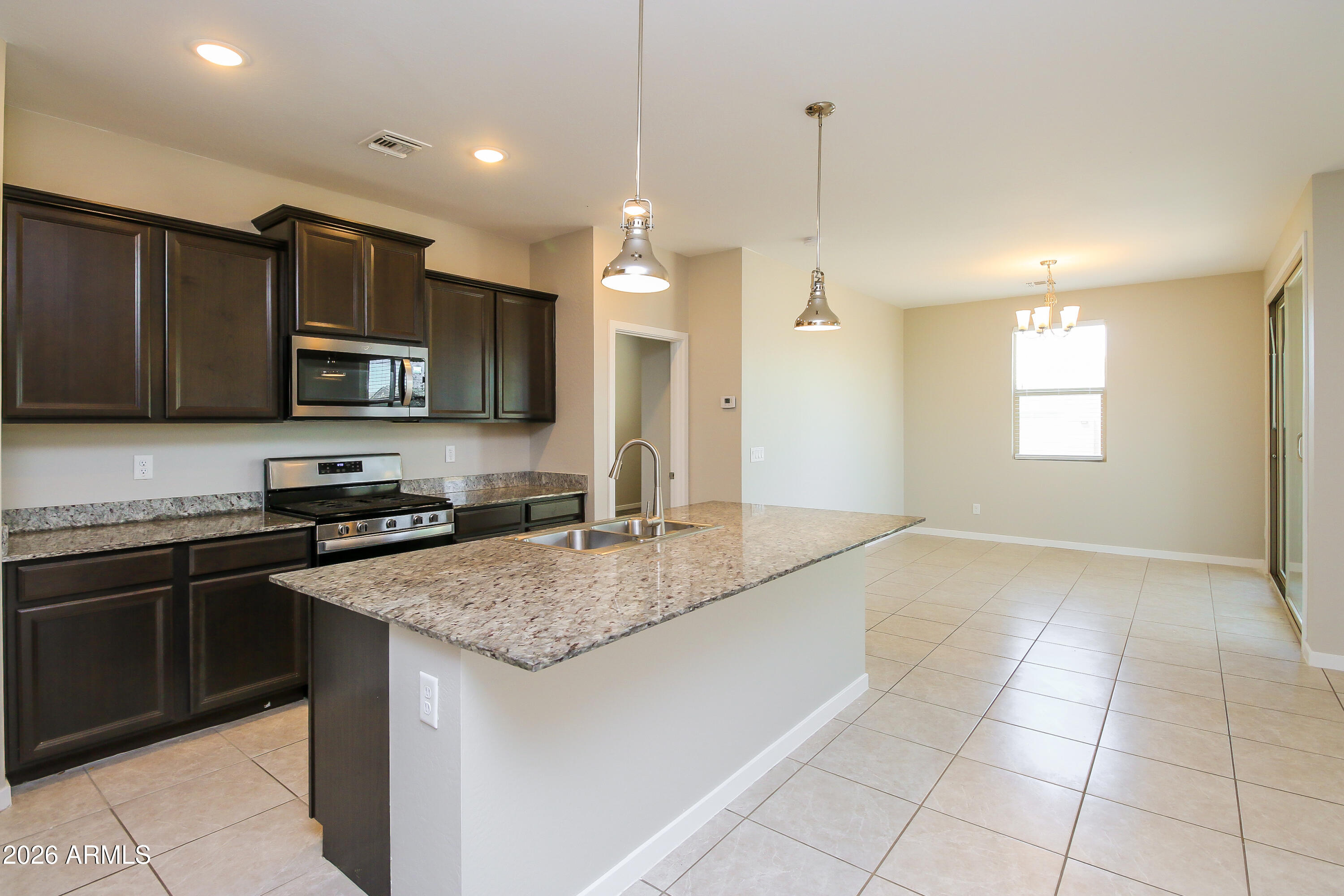 Properties 1 40454 W HENSLEY Way