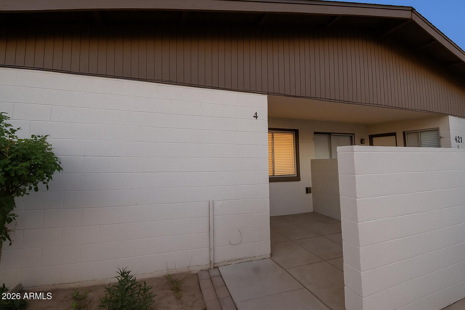 4121 E MORELAND Street