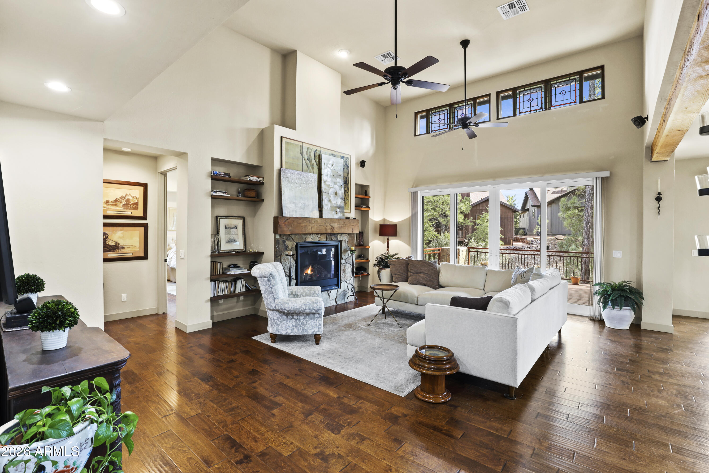 1609 E Velvet Mesquite Court