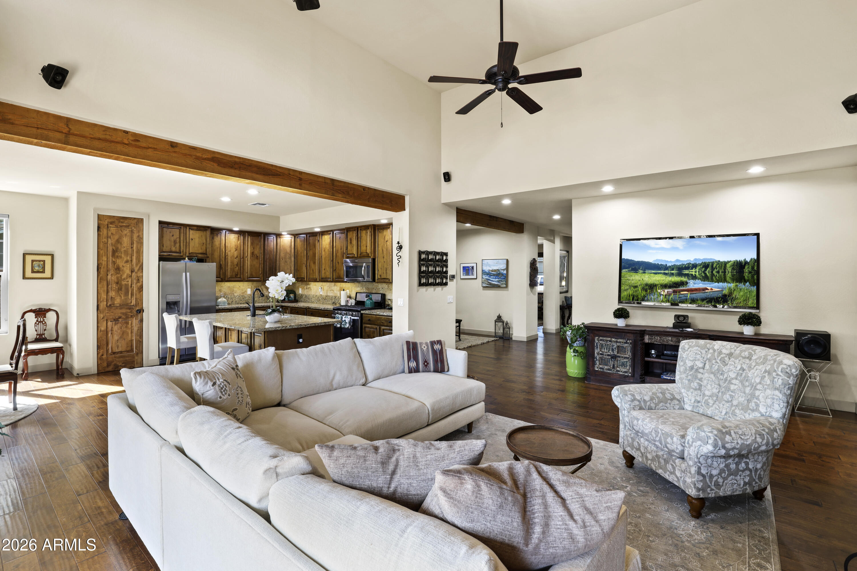 1609 E Velvet Mesquite Court
