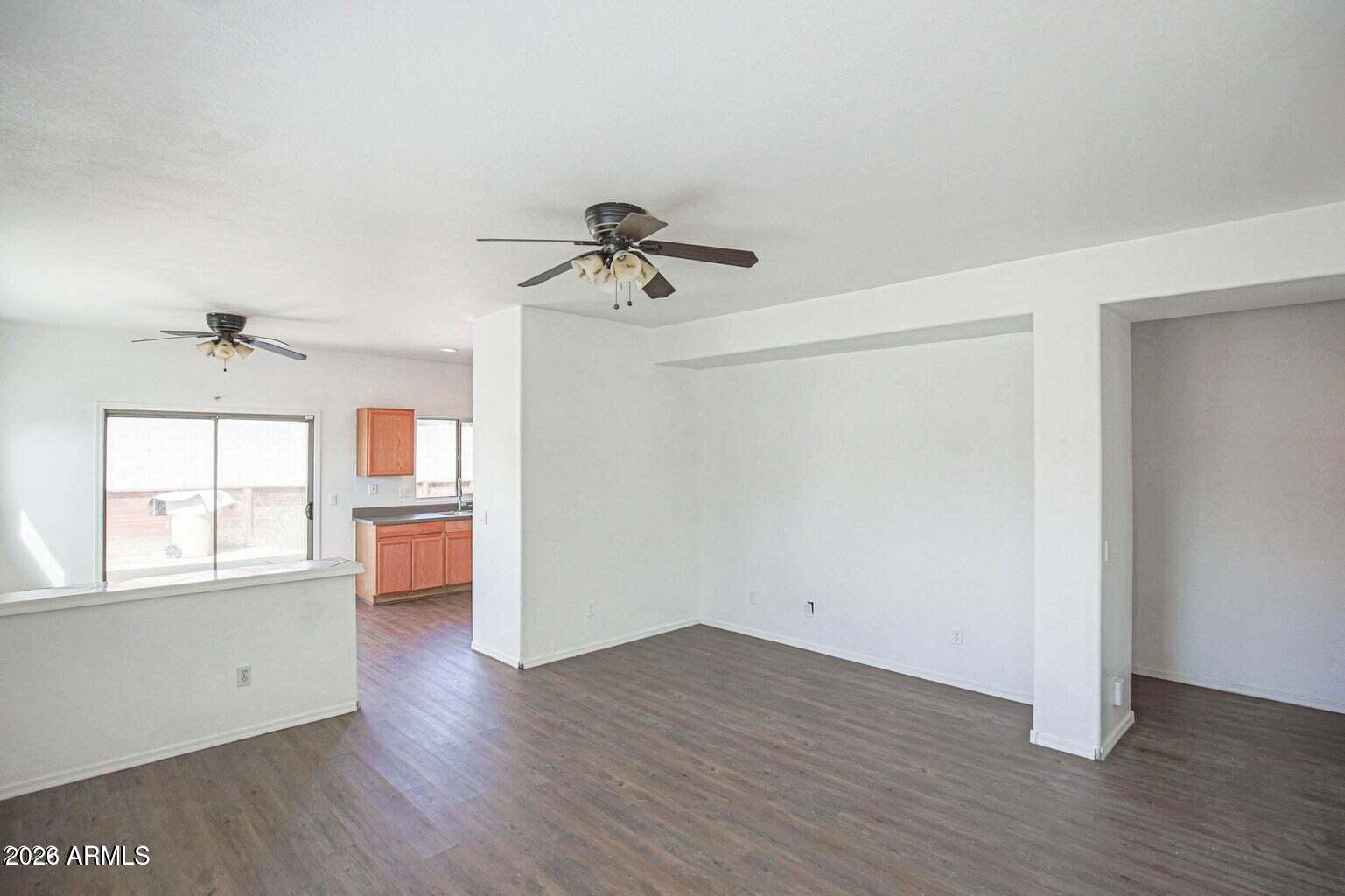 98 5TH Avenue W