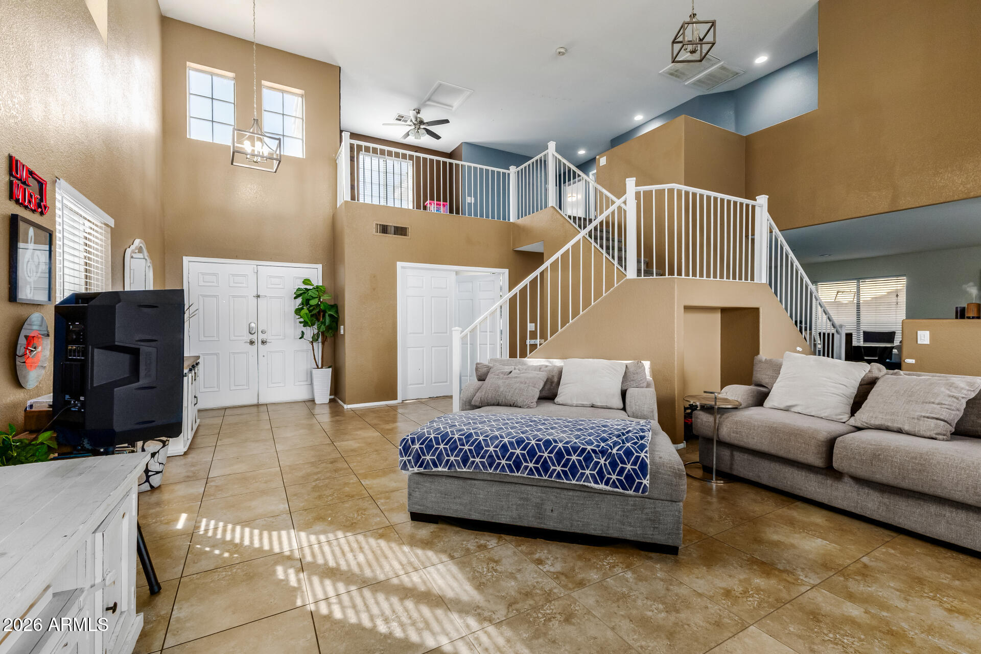 2910 E WINDSONG Drive