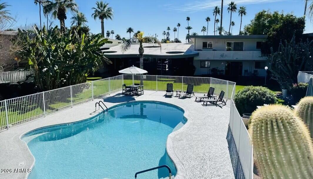 6824 E 2ND Street 207