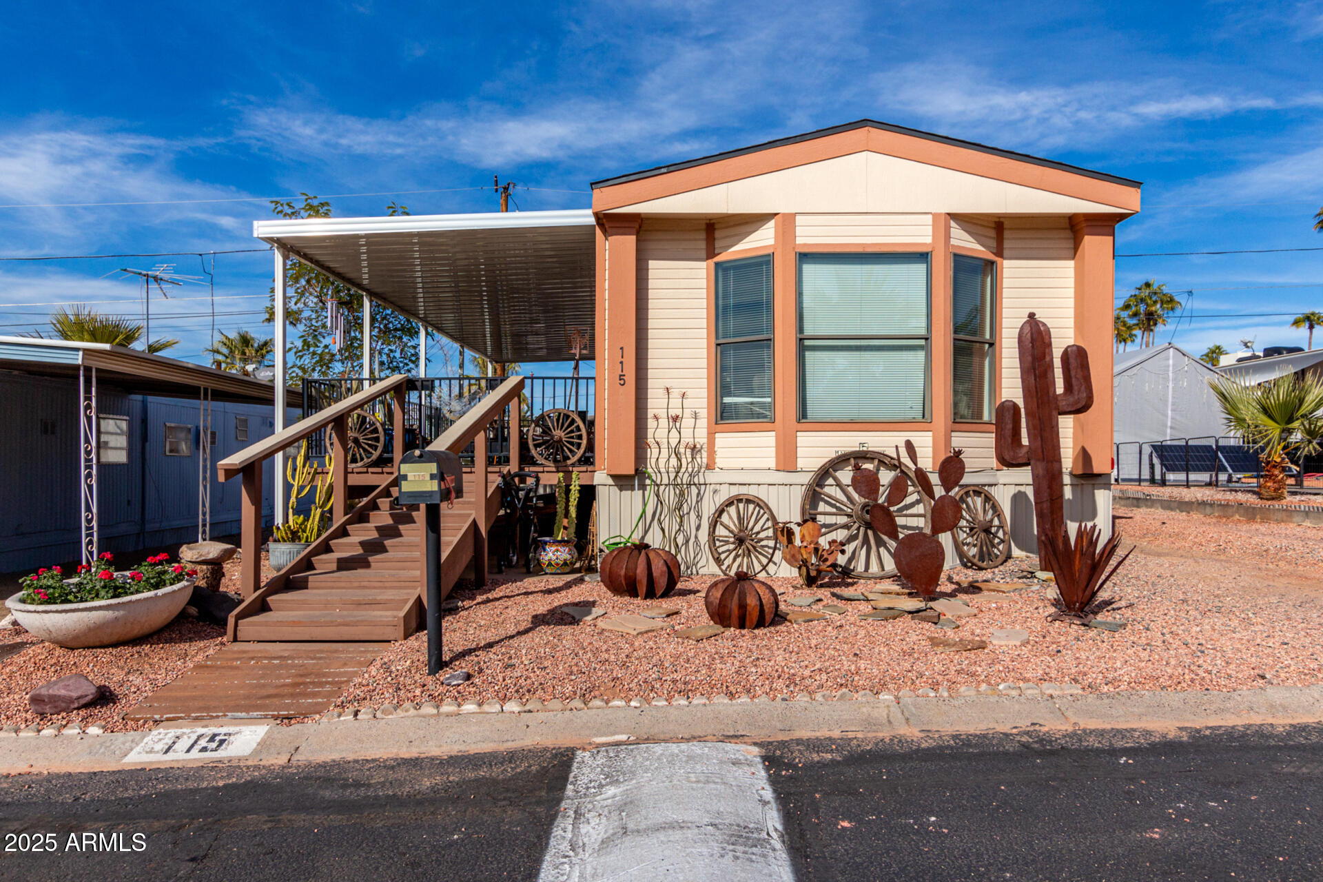 10401 N CAVE CREEK Road 115
