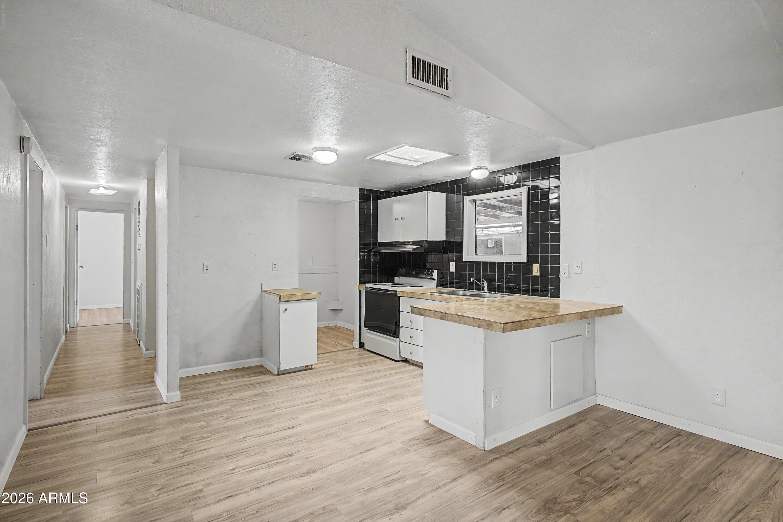 Canada Village AMD MCR 22 - Residential
