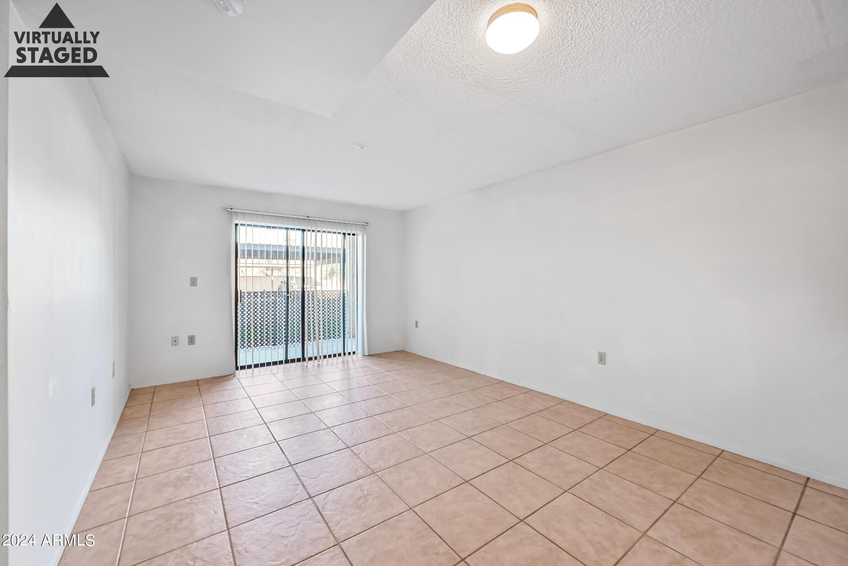3033 E Devonshire Avenue Unit 1013