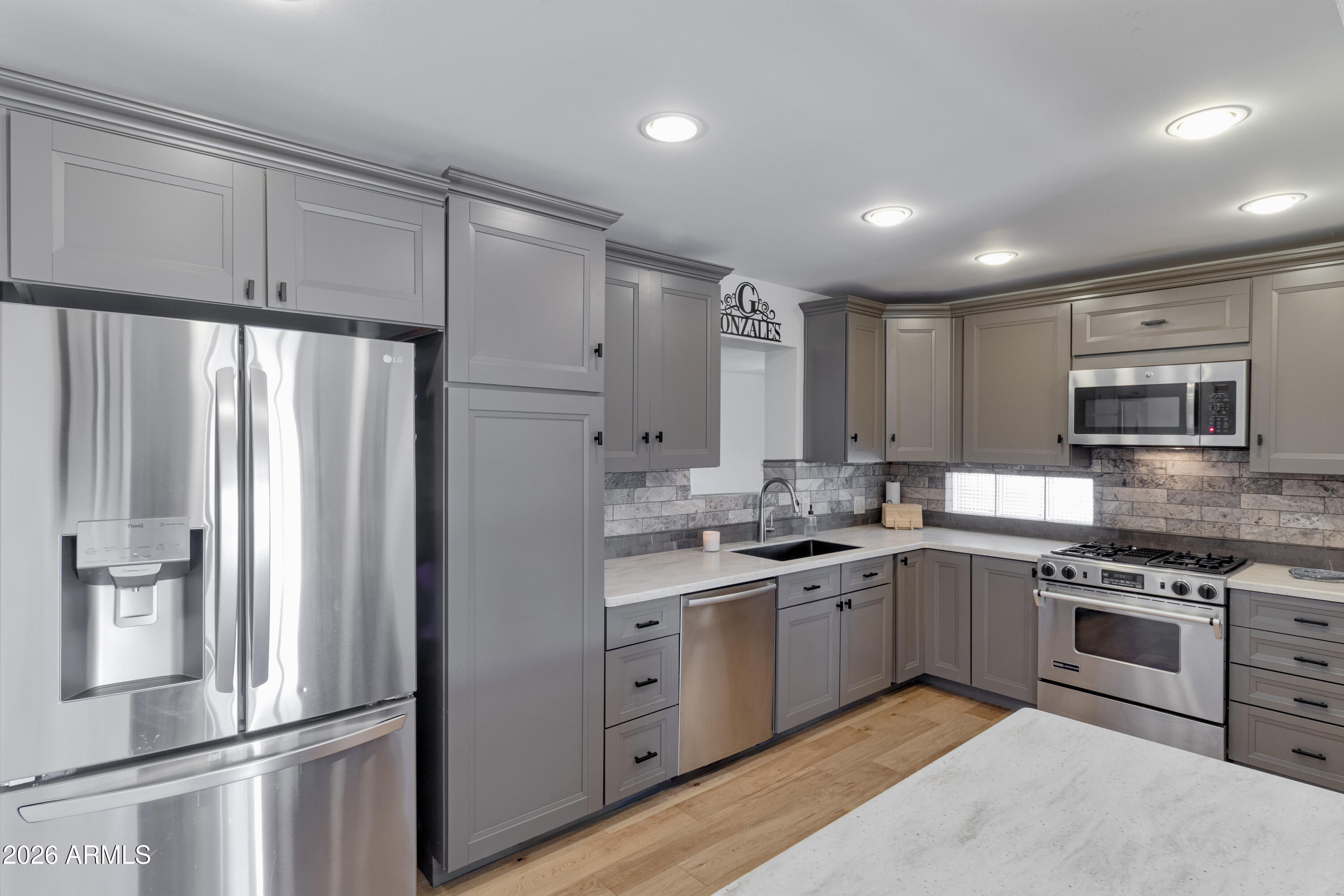 1903 E PALO VERDE Drive