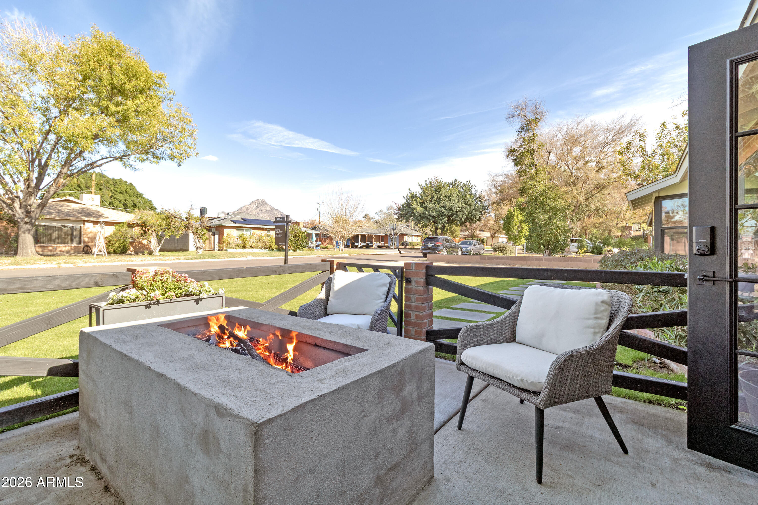 1903 E PALO VERDE Drive