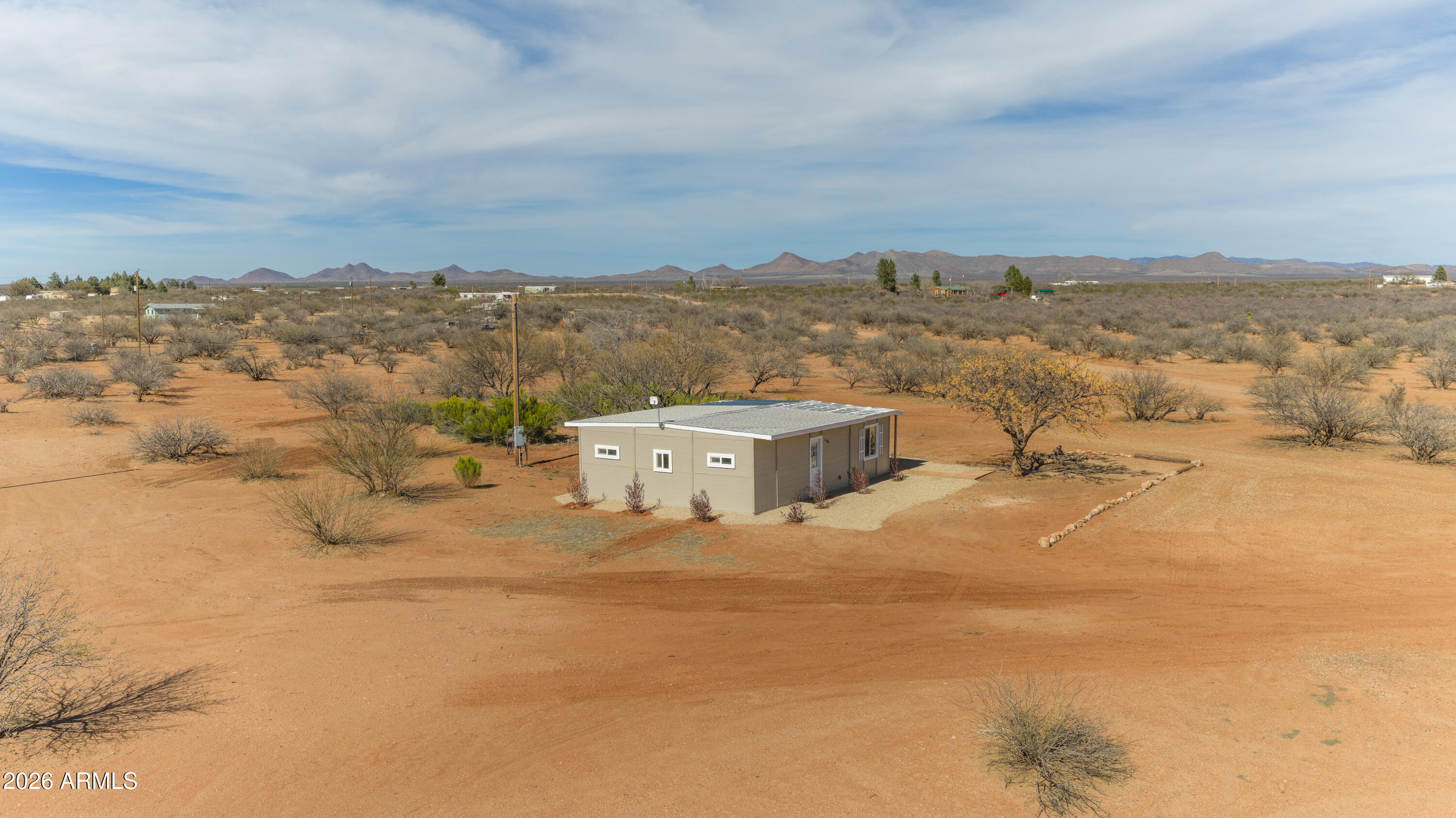 1438 N GUNSMOKE Avenue