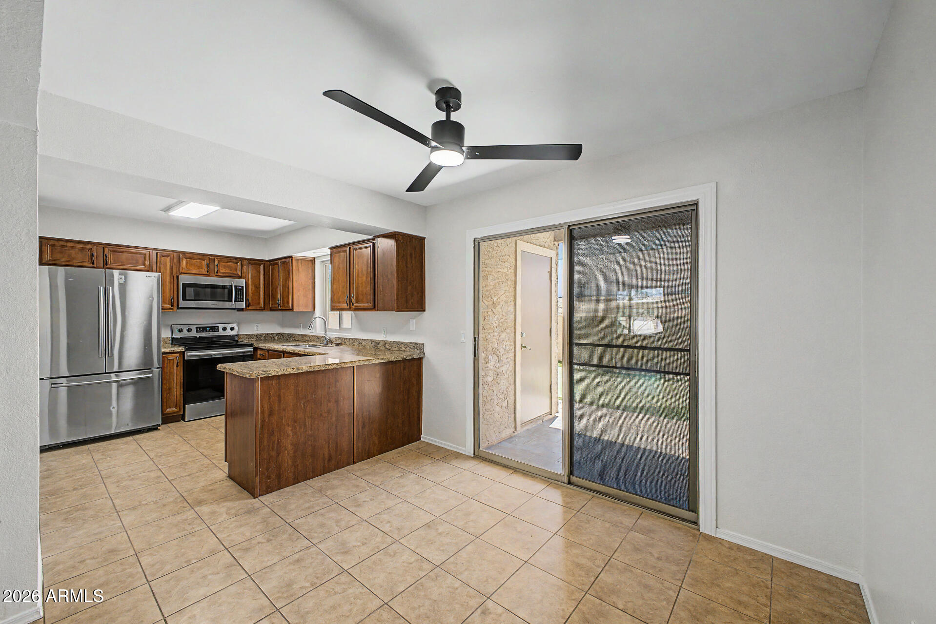 KINGSDALE CONDOMINIUMS UNIT 12 - Residential