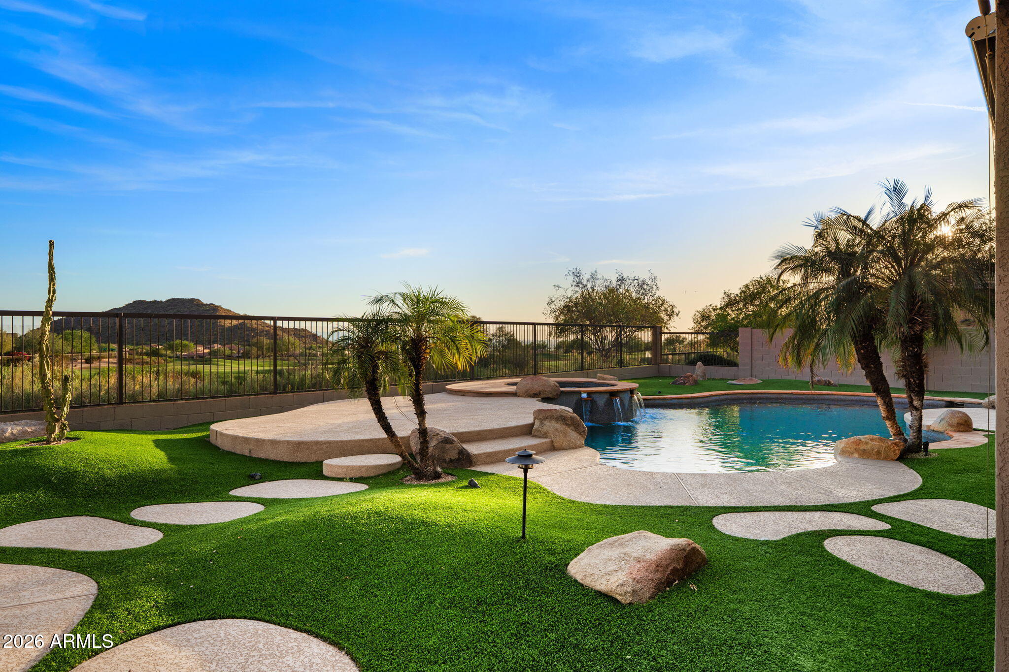PINNACLE POINT AT LAS SENDAS - Residential