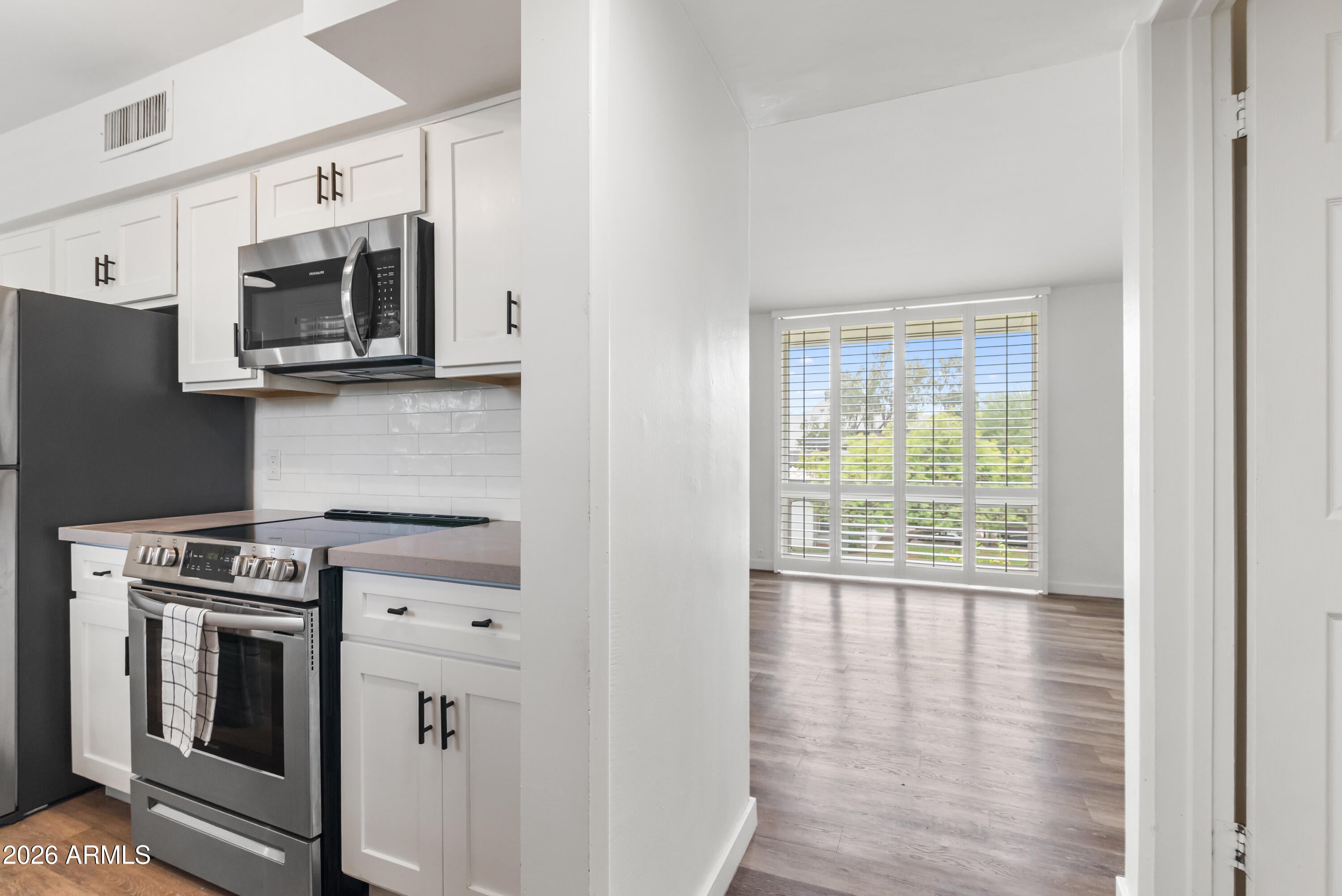 3242 E CAMELBACK Road 204