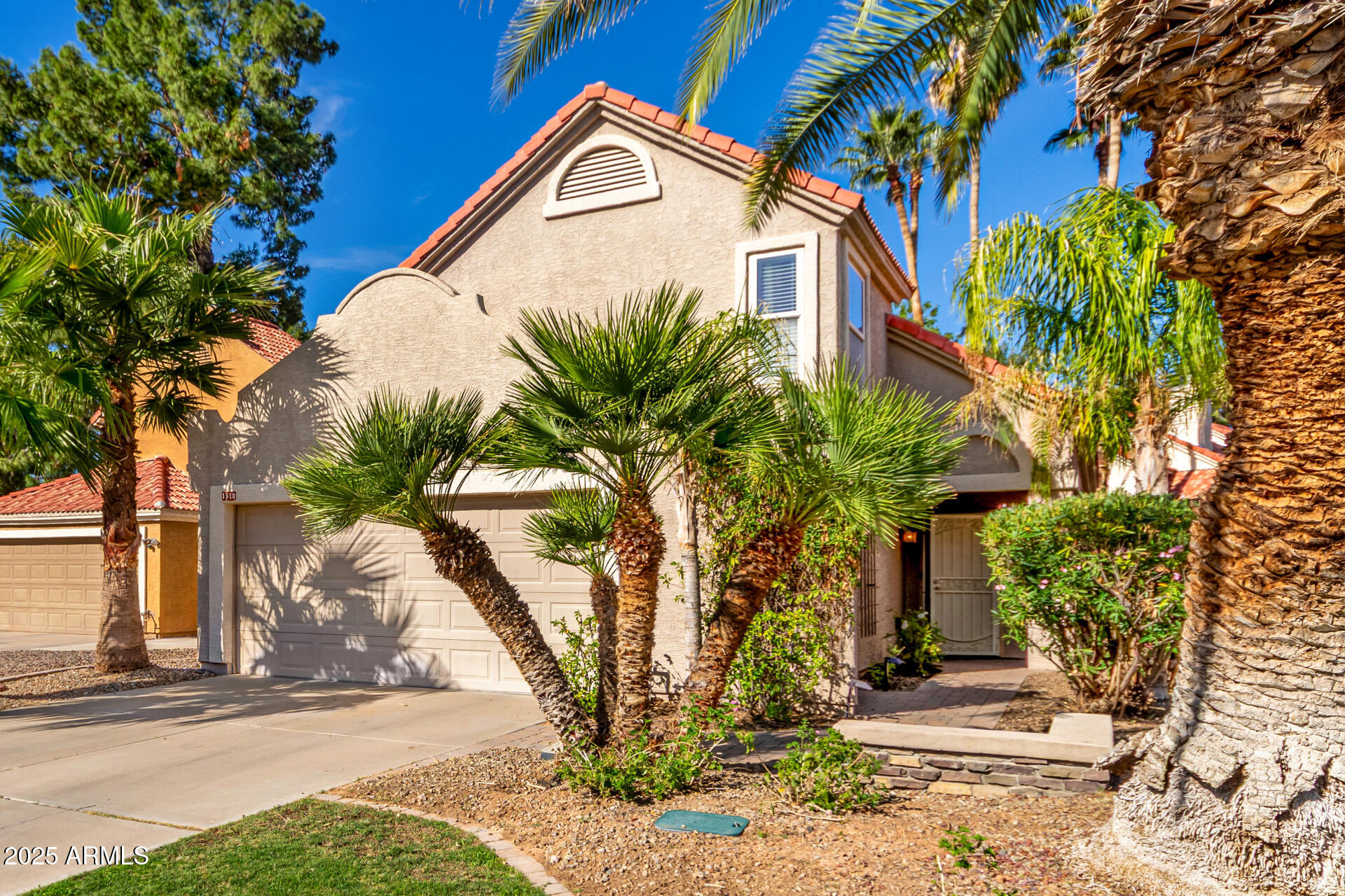 1510 E CAMPBELL Avenue