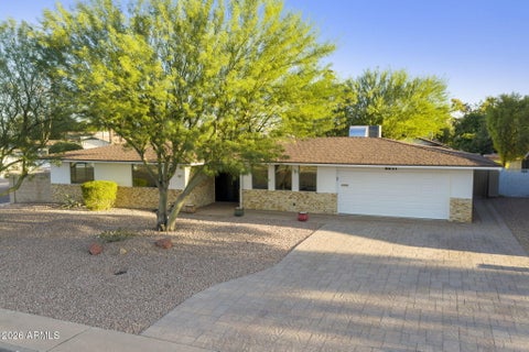 Photo of 8651 E Camelback Road, Scottsdale, AZ 85251 (MLS # 7082684)