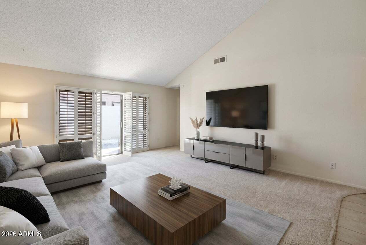 1336 E Maryland Avenue 10