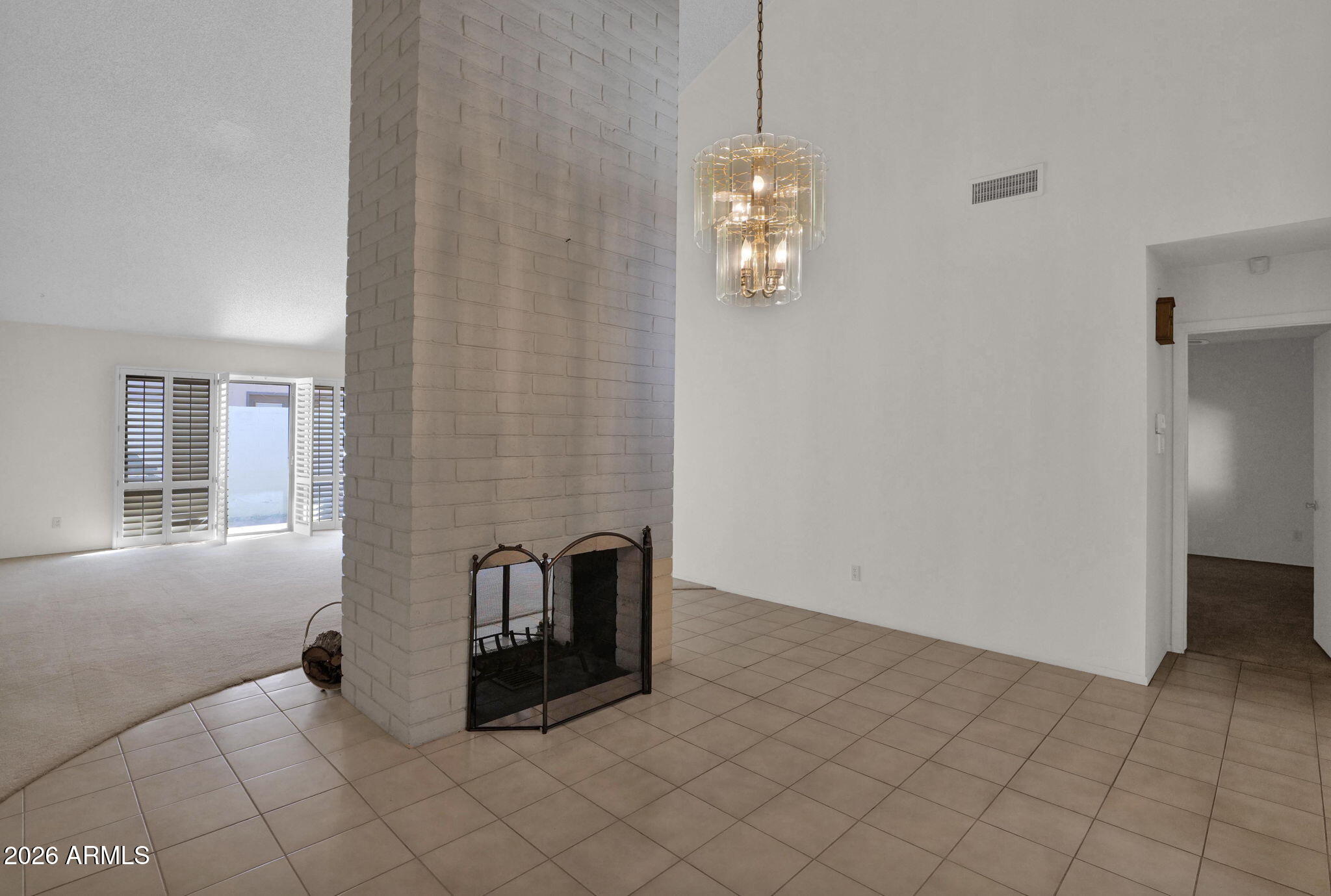 1336 E Maryland Avenue 10