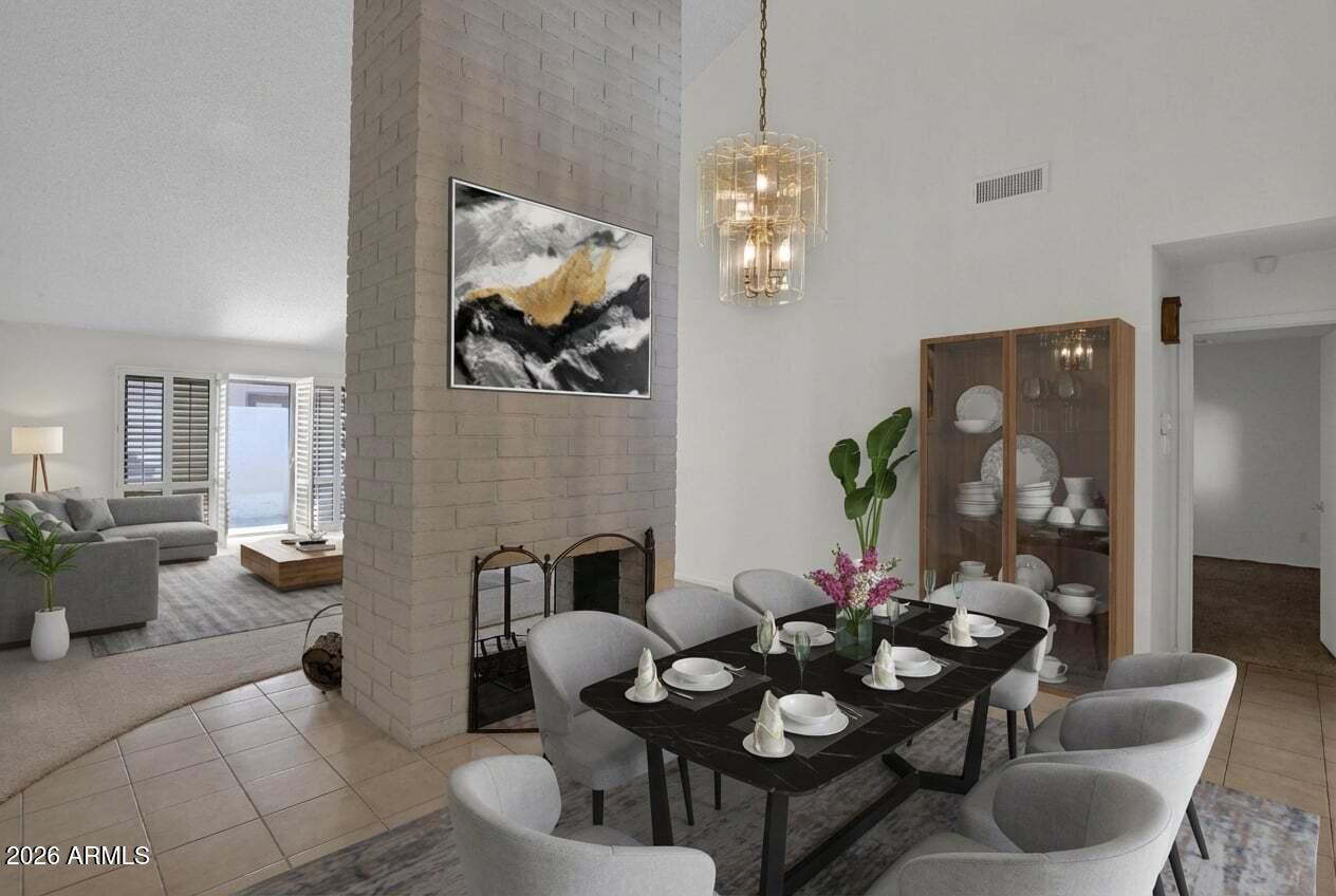 1336 E Maryland Avenue 10