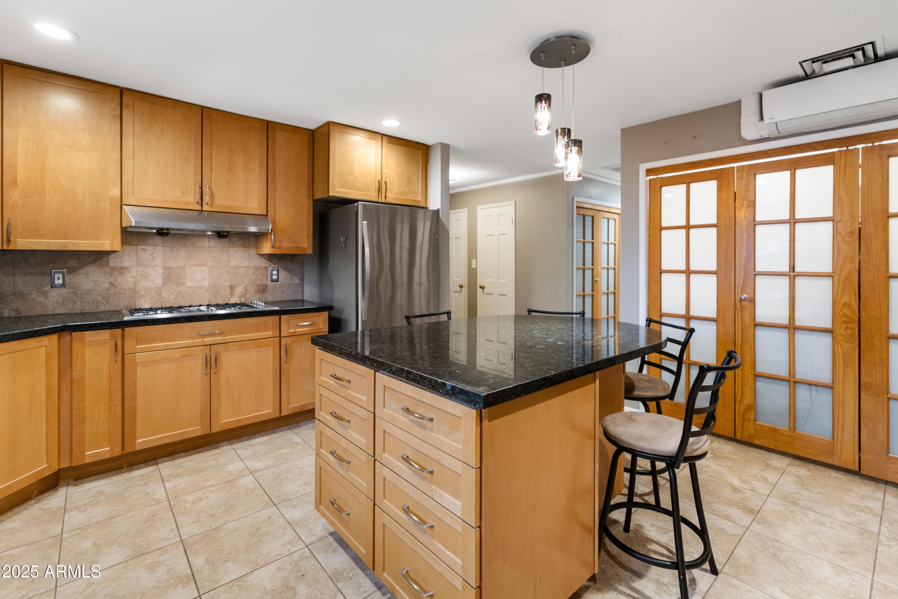 OAK CREEK - Residential