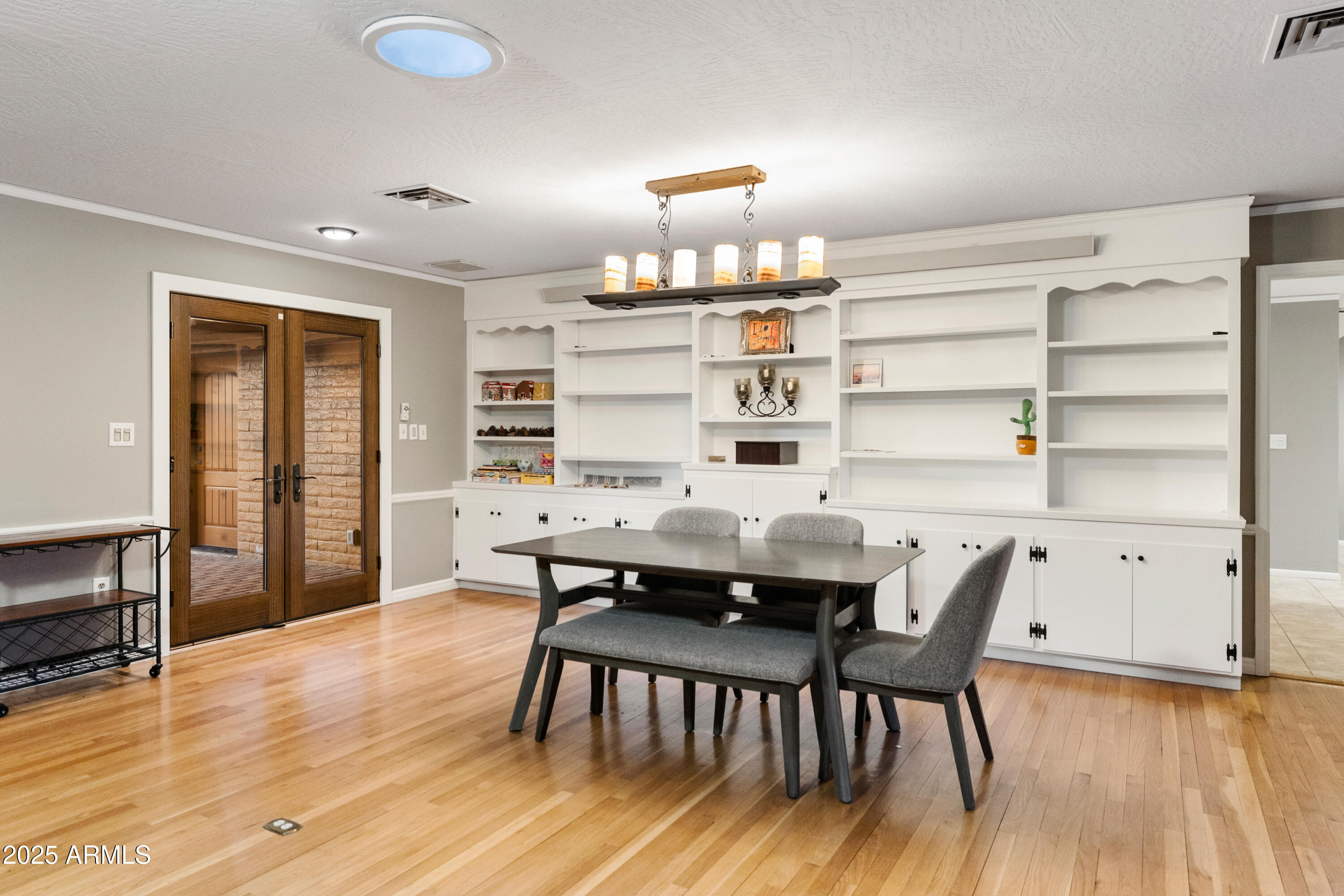 OAK CREEK - Residential