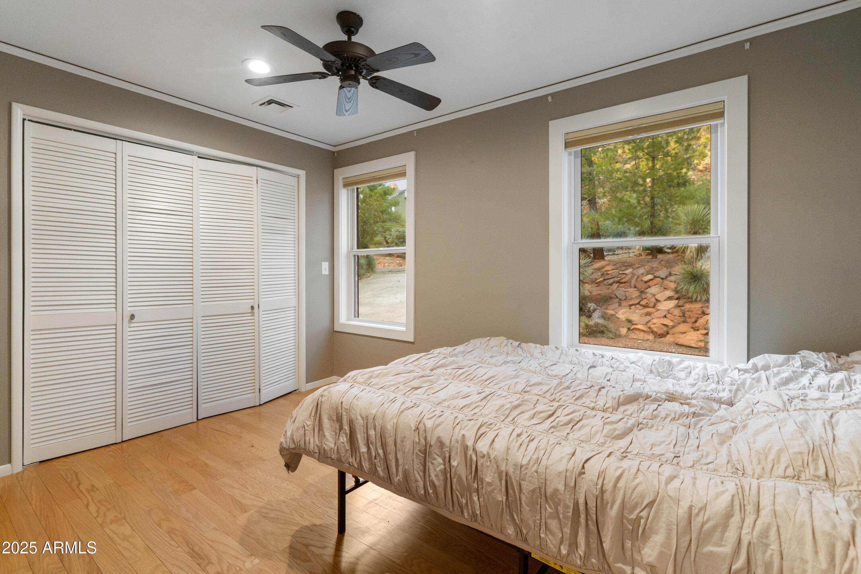 OAK CREEK - Residential