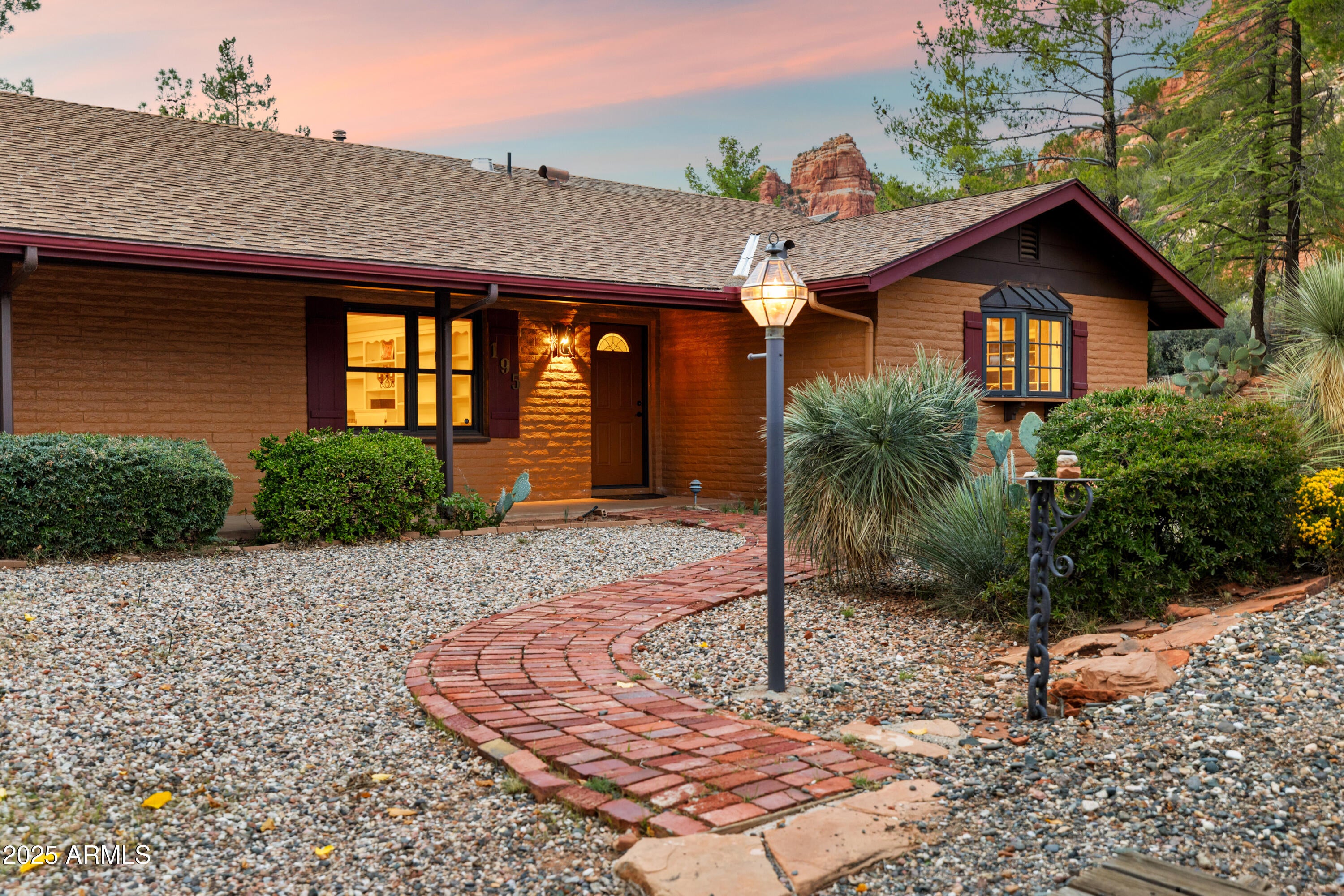 OAK CREEK - Residential