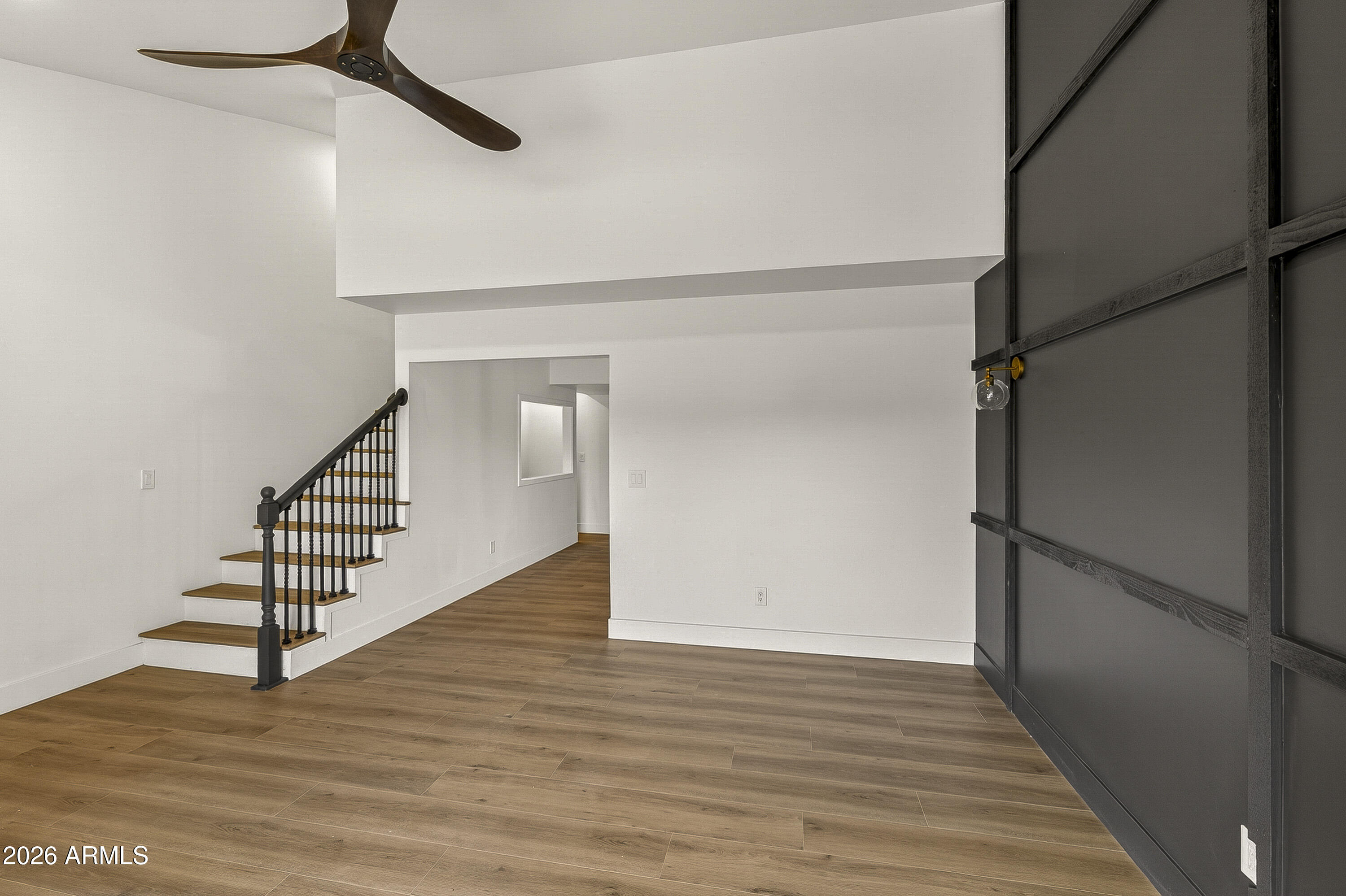2404 N WHISPERING PINES Way