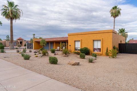 Single Family Residence in Phoenix AZ 10049 25TH Street 2.jpg