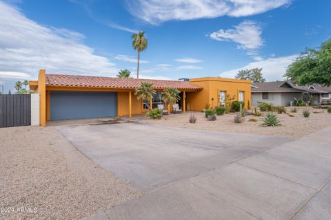 Single Family Residence in Phoenix AZ 10049 25TH Street 1.jpg
