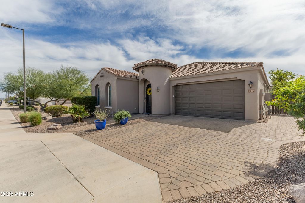 Photo of 4335 E Glacier Place, Chandler, AZ 85249 (MLS # 6993998)