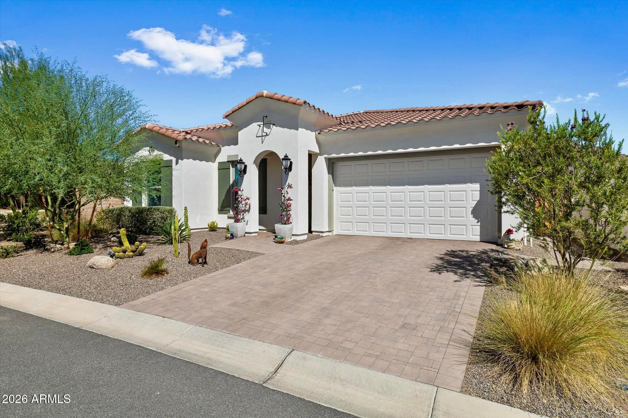 21456 W MINNEZONA Avenue