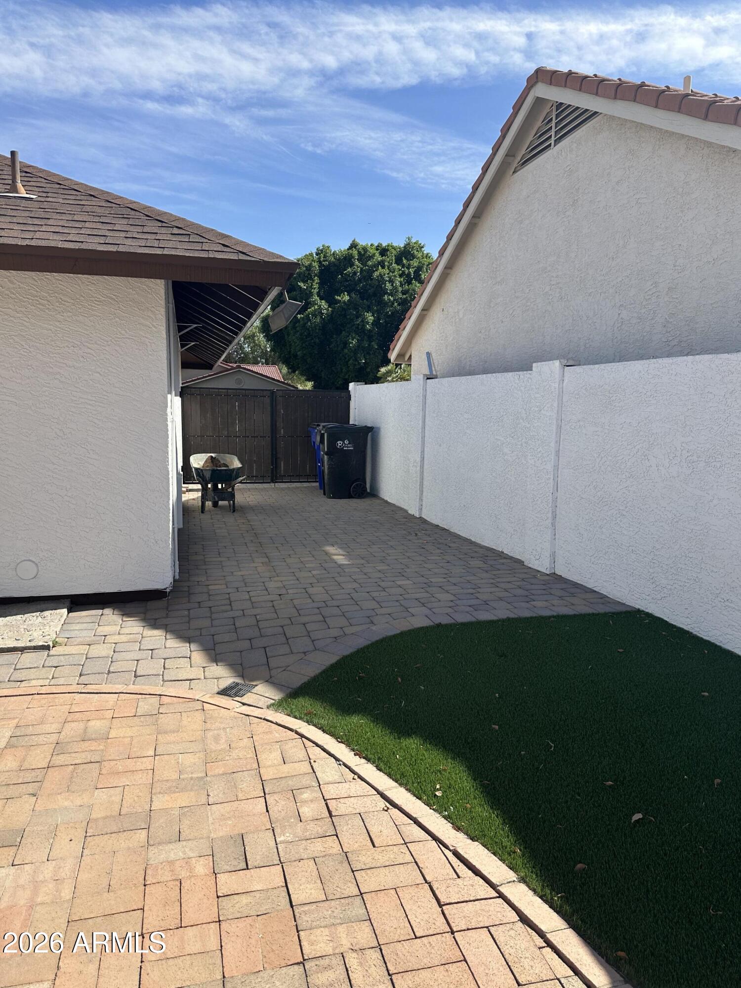 470 E SAN ANGELO Avenue