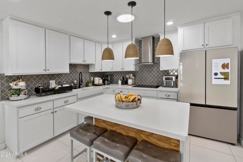 7606 W WELDON Avenue Phoenix AZ 85033