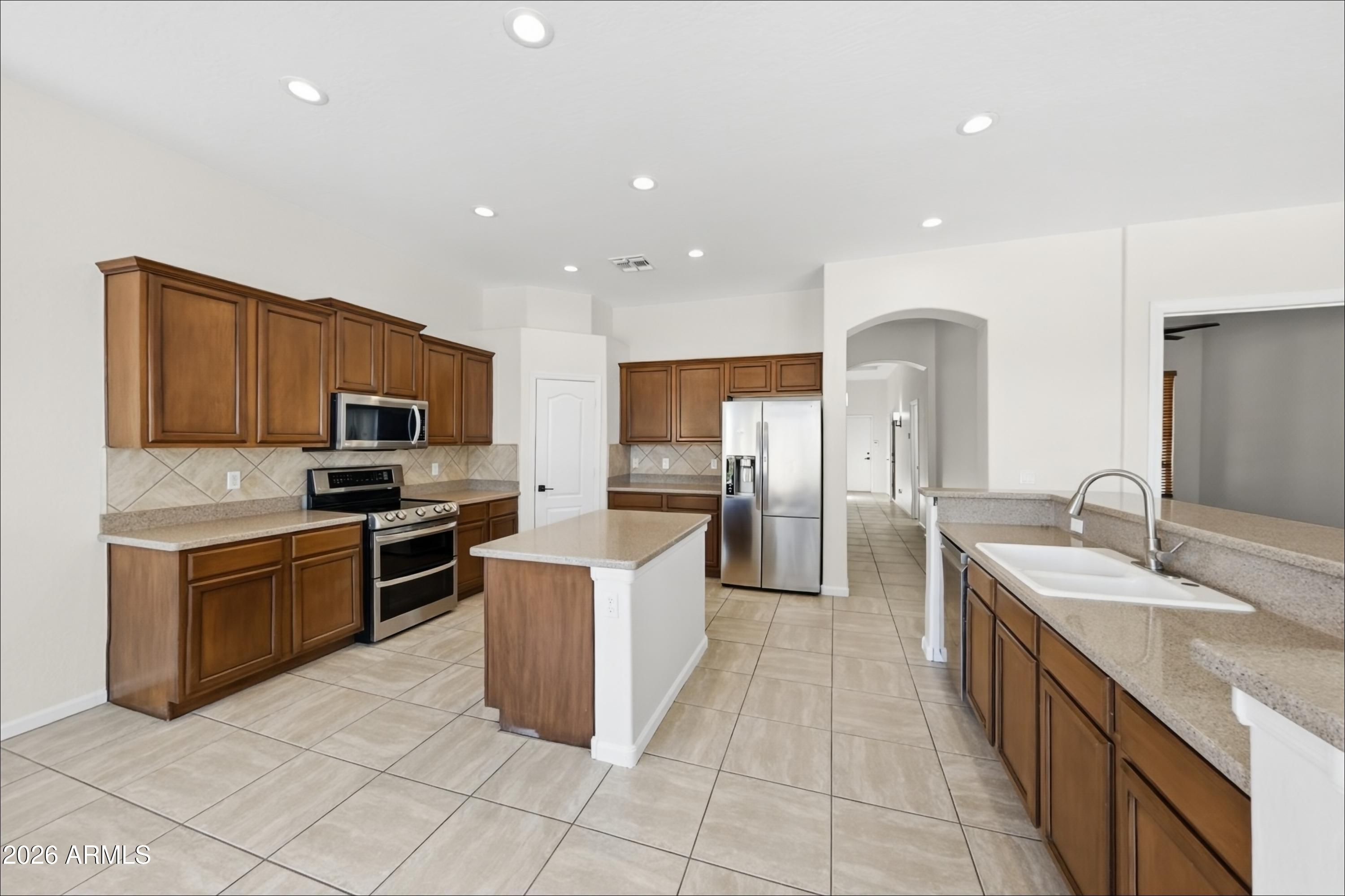 7229 W AVENIDA DEL REY --